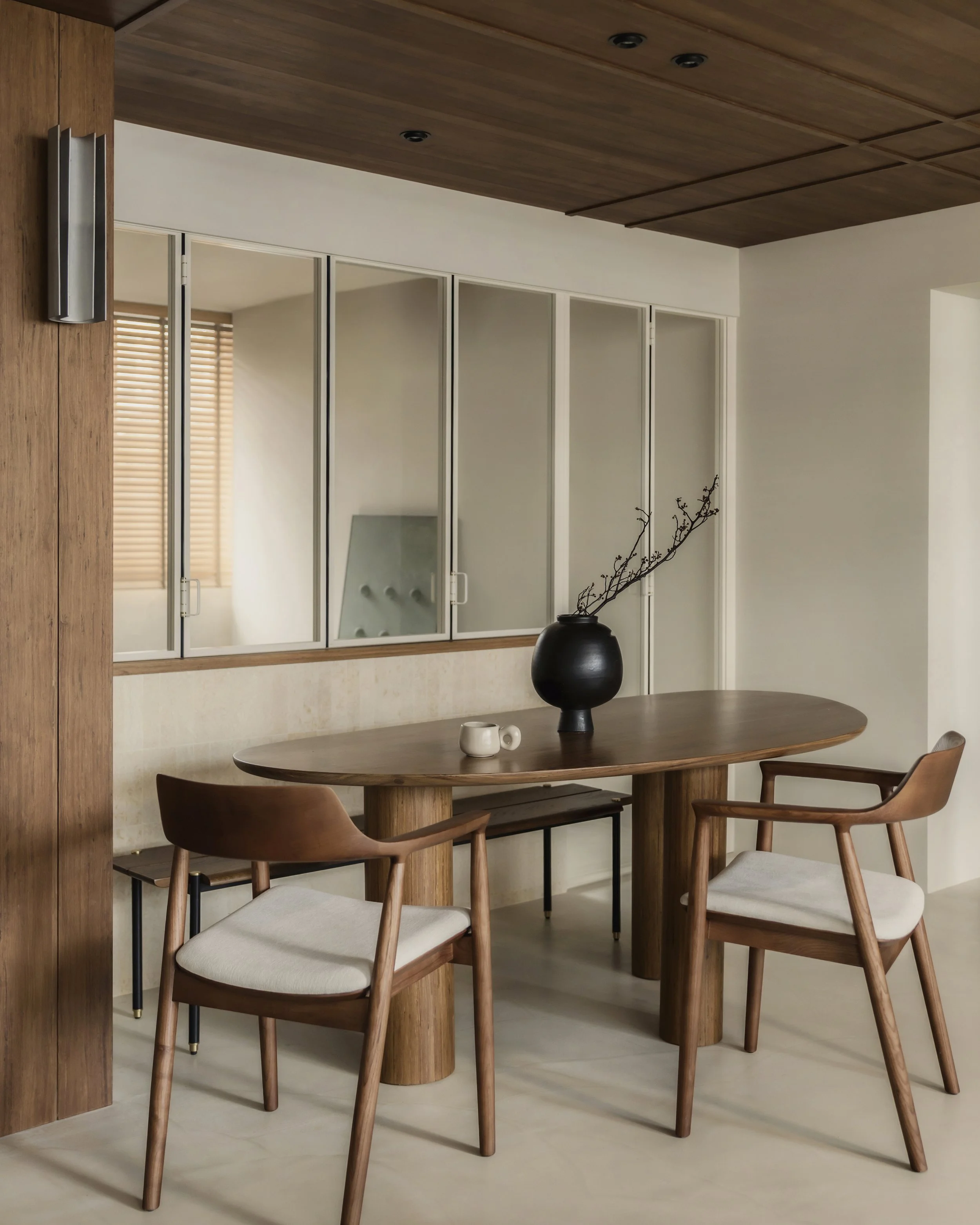 Onewood Ceiling, cladding and table in a residential environment