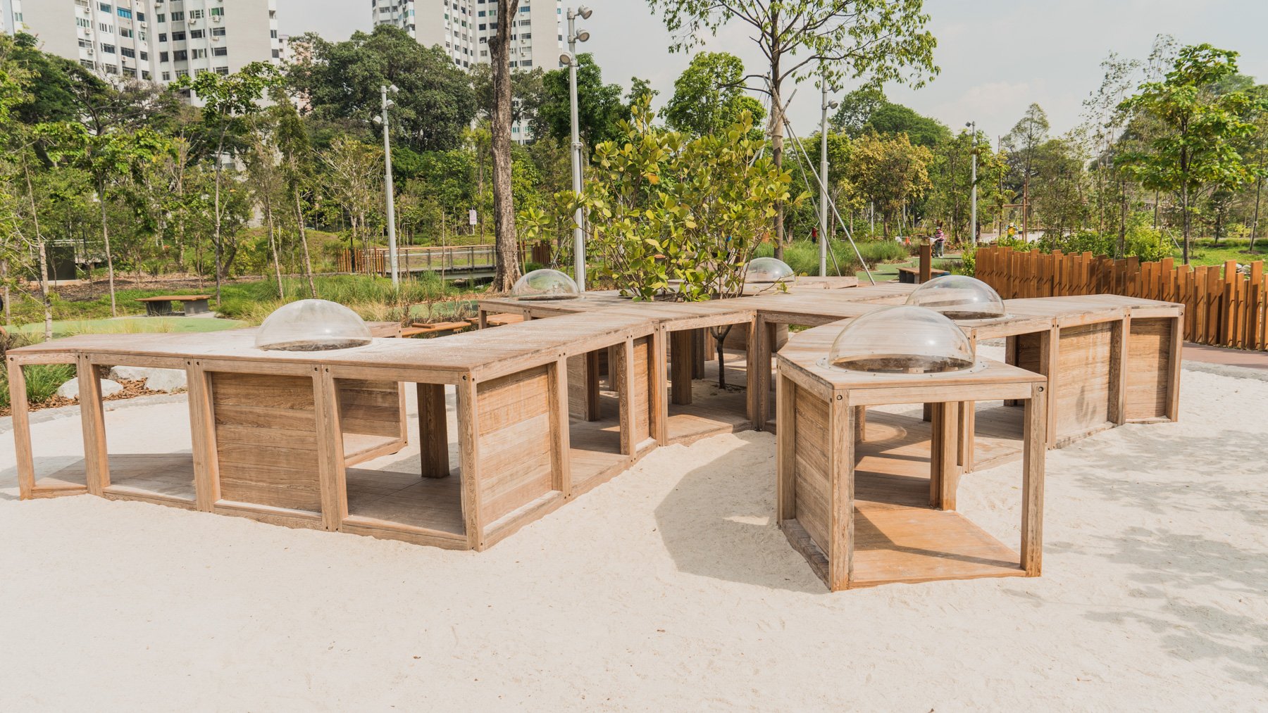 juronglakegardens-01.jpg
