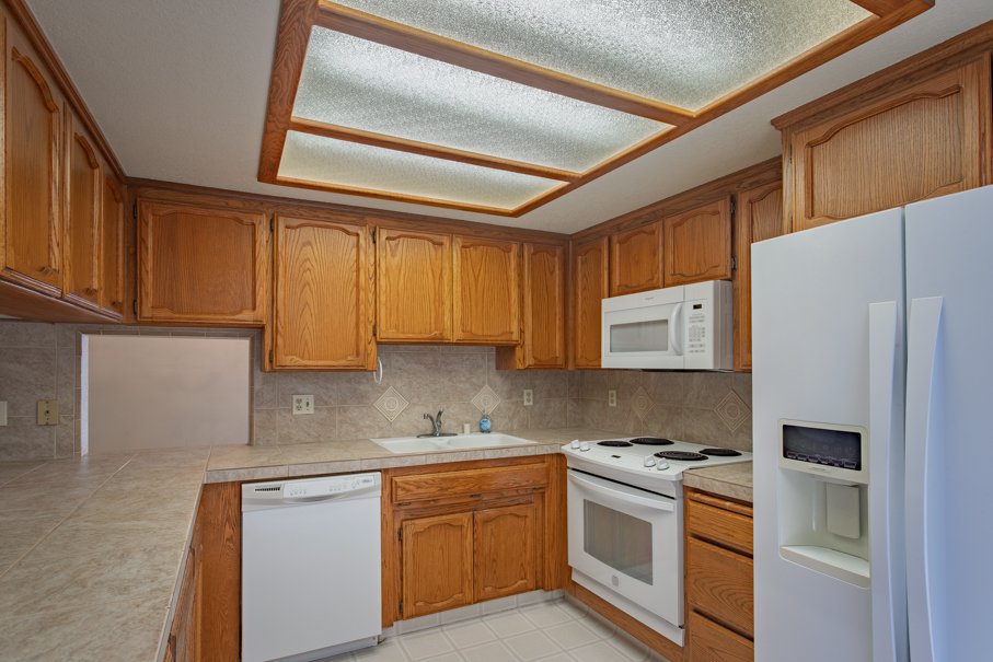 270 Woodside CT-13.jpg