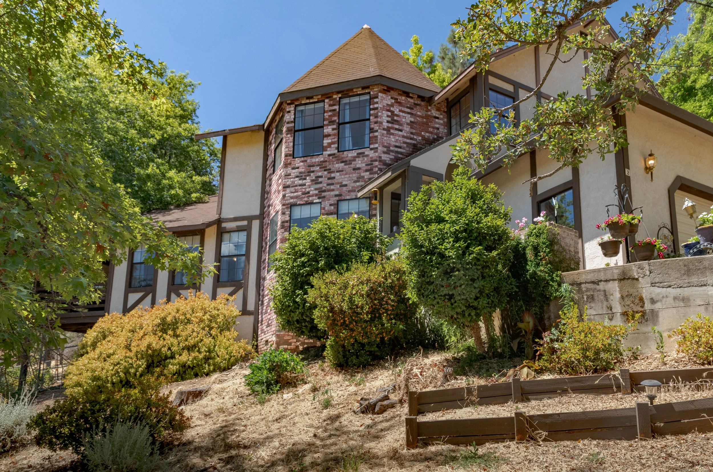 2 Lemon Hill Ct Ext-3.jpg