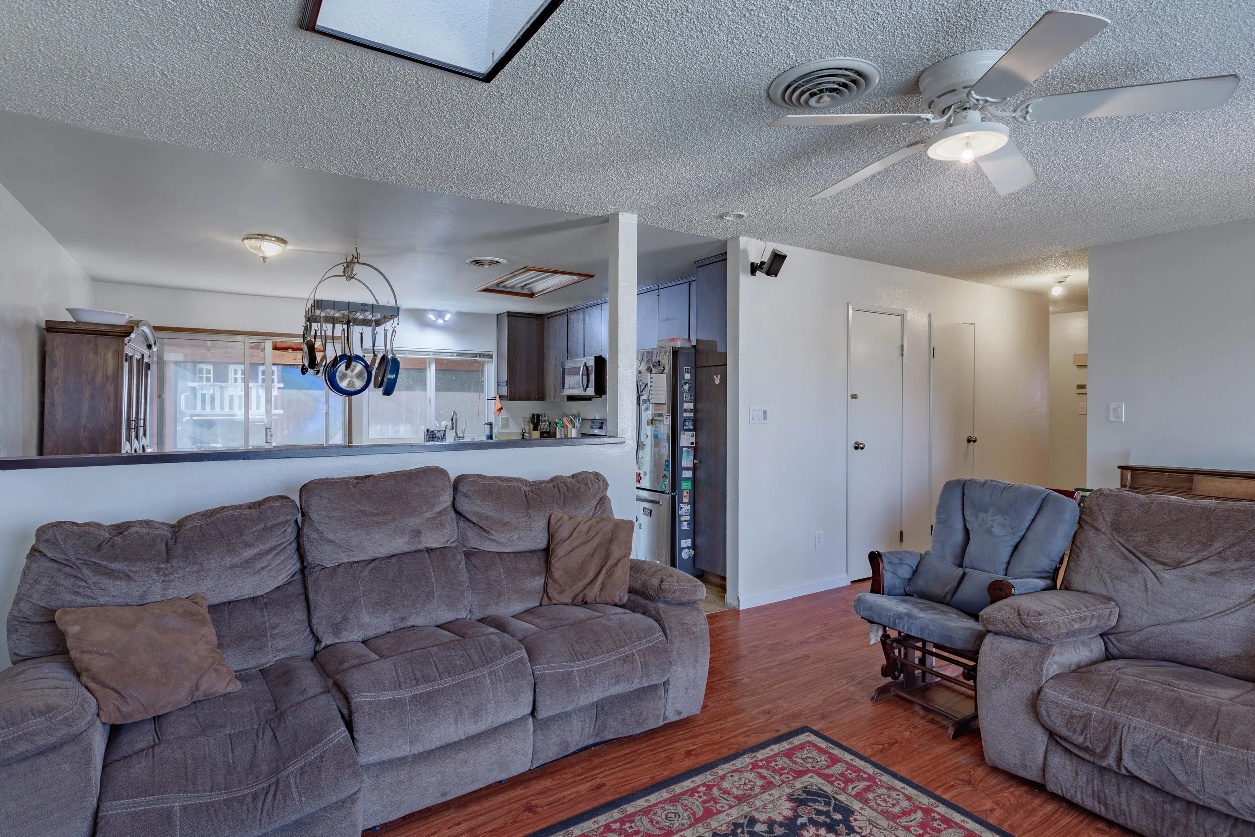 2322 Foust Lvnrm3-2.jpg