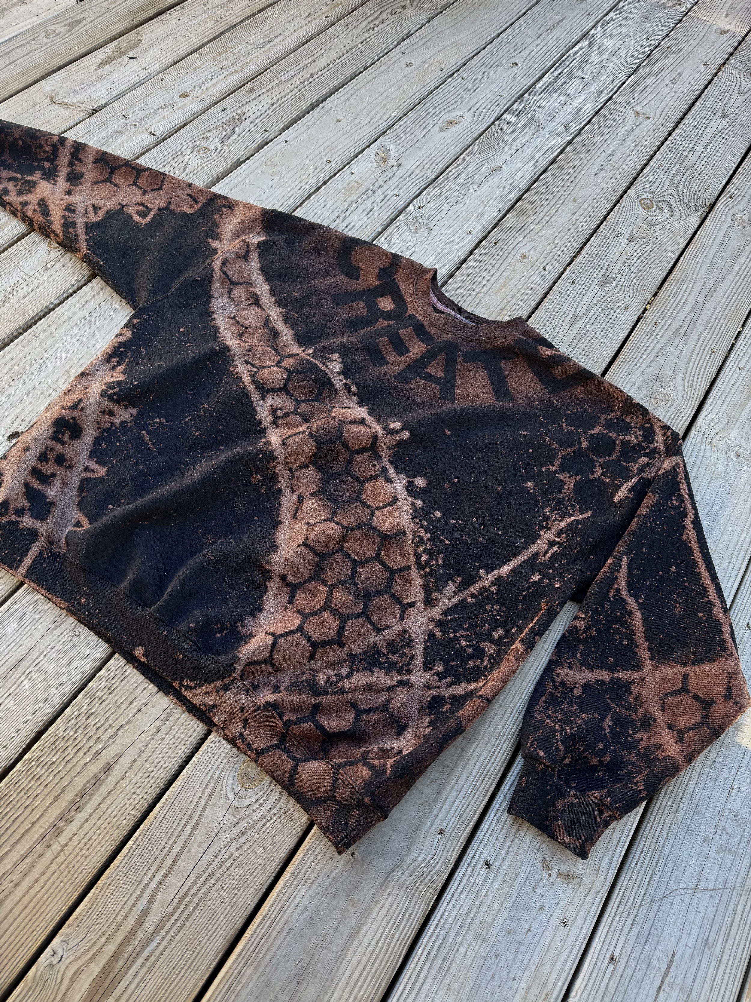 Crewneck 10/11 - CREate by Cody Eckenrode Hexagon Series - 3XL Size