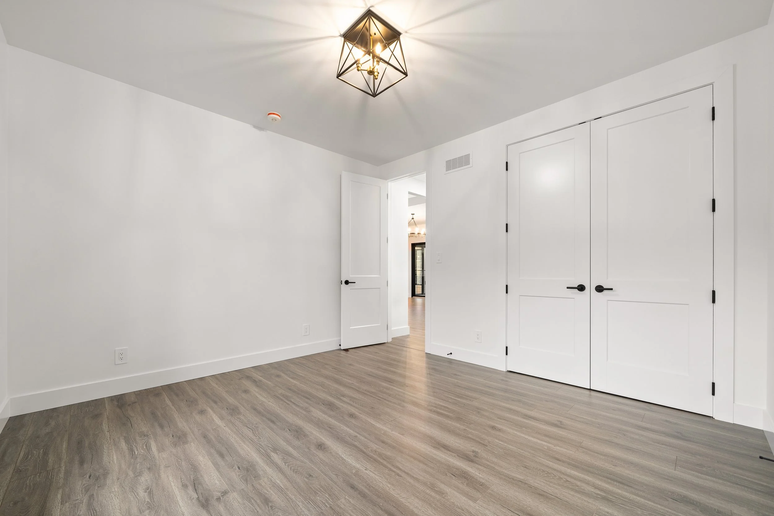 44-254 Michaels Way Carrying Place, ON.jpg