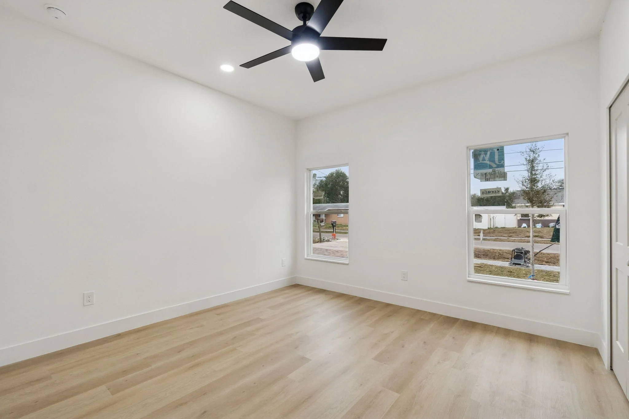 Center Ave 3 (1).jpg