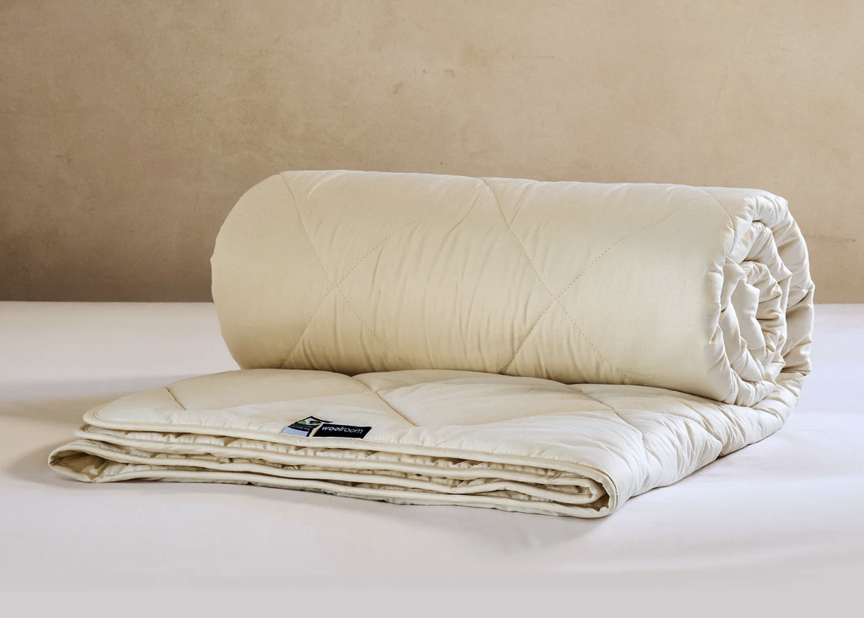 Woolroom Comforter
Organic traceable British Wool, Organic Cotton, Machine Washable, GOTS certified