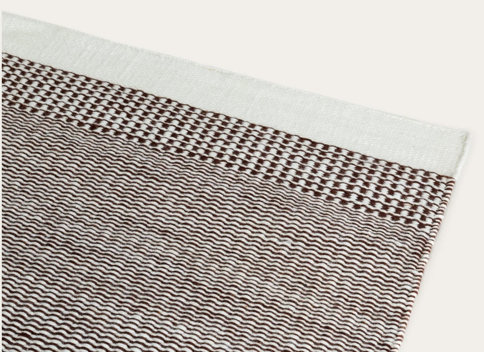 Linear Washable Wool Rug
88% New Zealand wool, 12% cotton, Non-toxic azo-free dyes