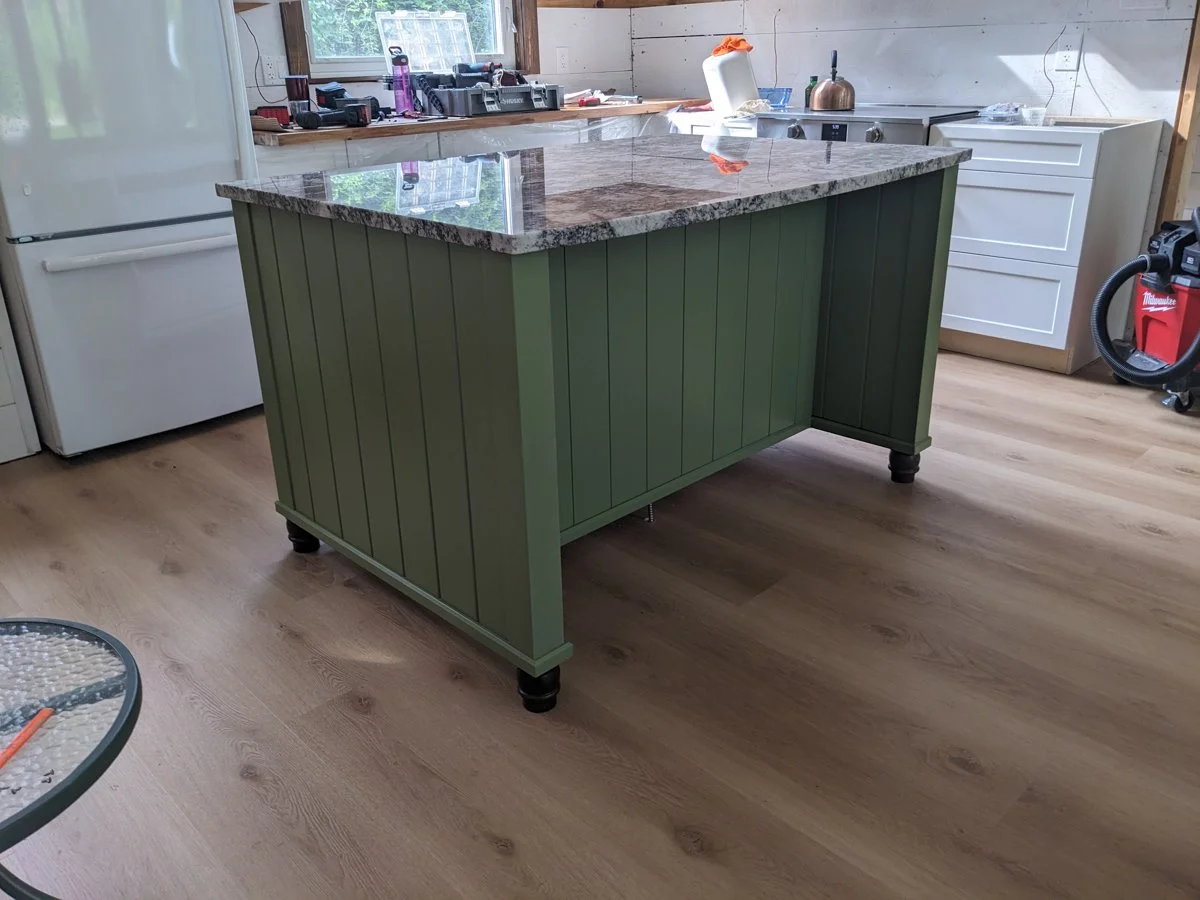 Kitchen-Island-Green-Cottage-West-Hawk-Lake-2025.jpg.jpg