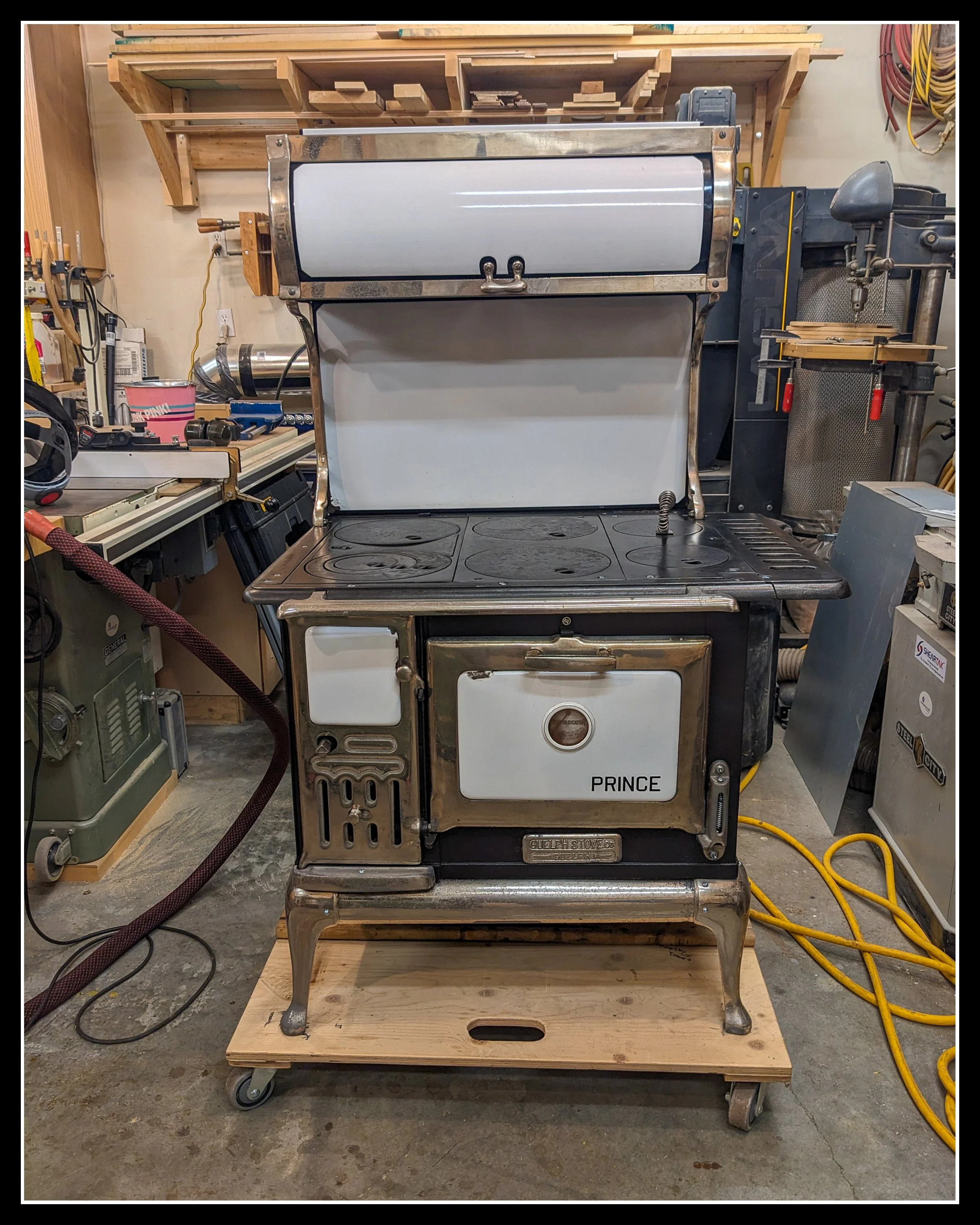1920's Guelph Stove Company, prince model. these stoves were made T. Eatons till the 1960's.