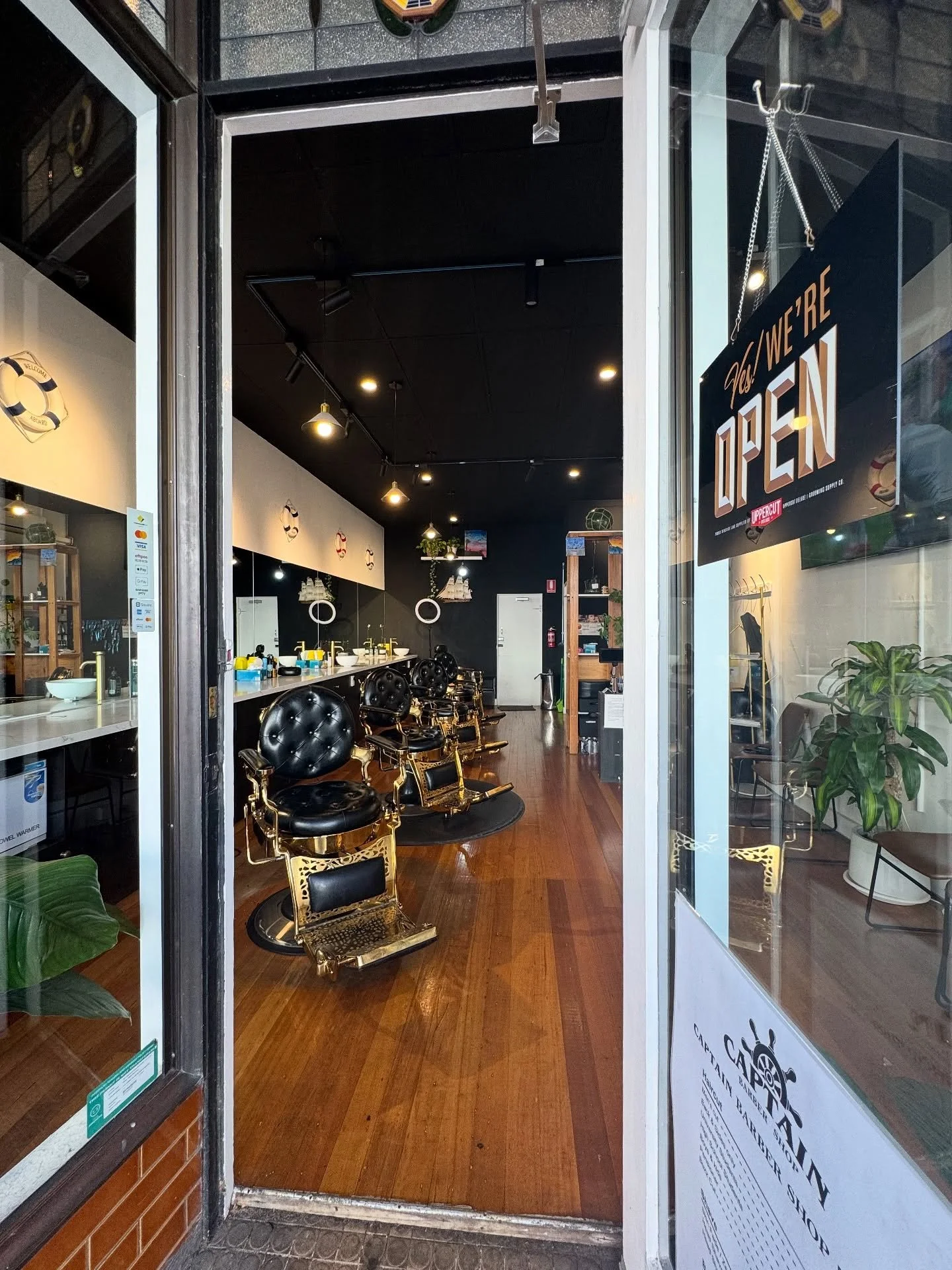 Fresh fades &amp; good energy only. Walk-ins welcome 💈✂️
#captainbarbershop #freshcut✂️ #barber #captainbarbershop 
#haircut #lifestyle #fades #skinfade