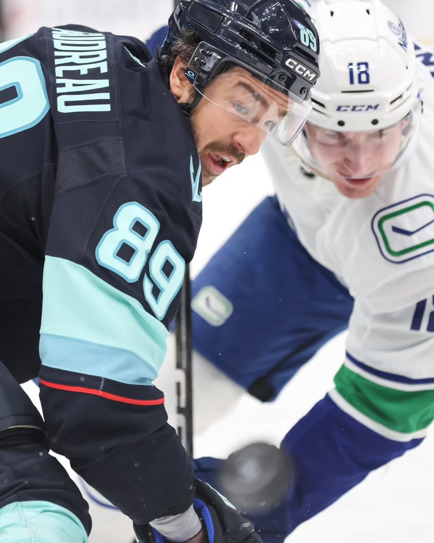 I used the last two assignments to work on depth of field and getting better at capturing in-game action. I've been striving toward being able to show more clarity in the story my photos tell my audience. 

February 28, 2026
for @circlingseattlesport