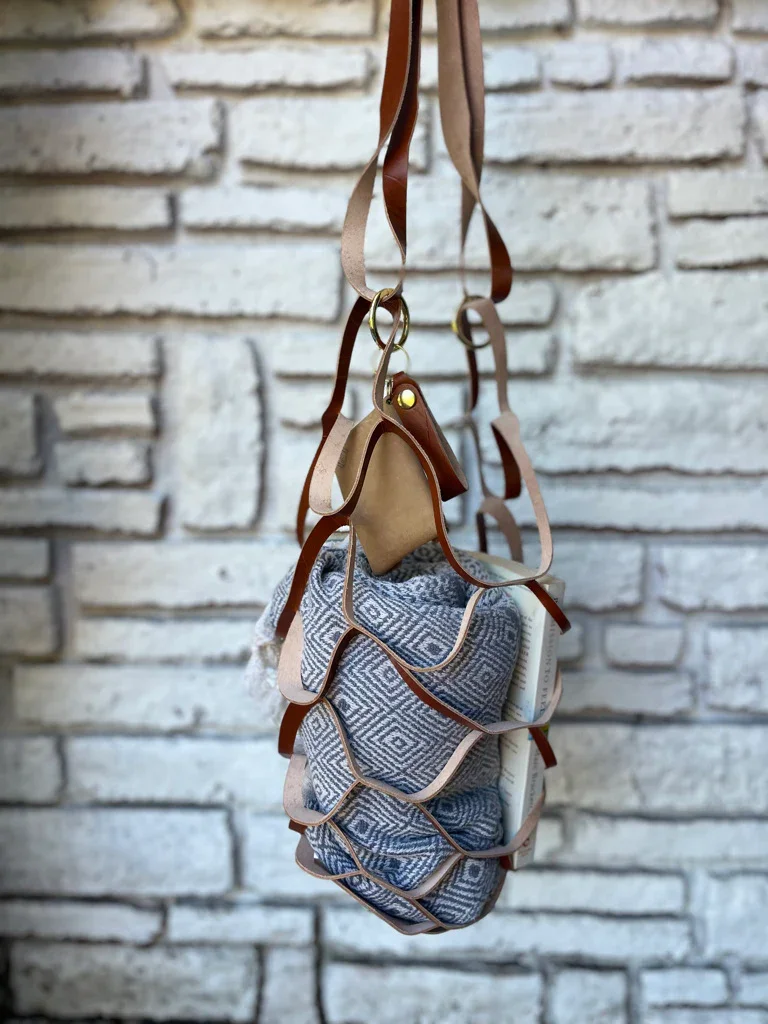 Market tote tan.webp