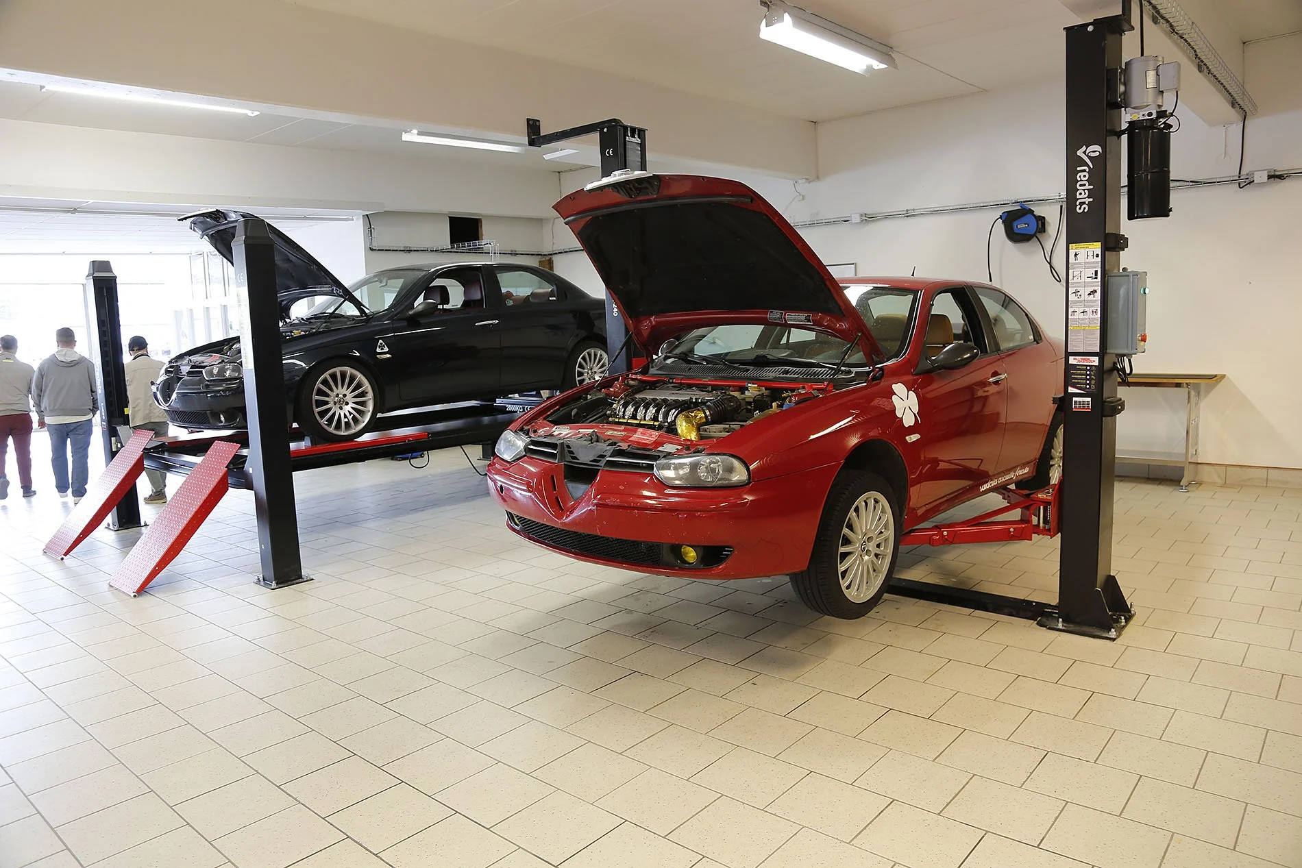 Service och reperationer för vägbilar