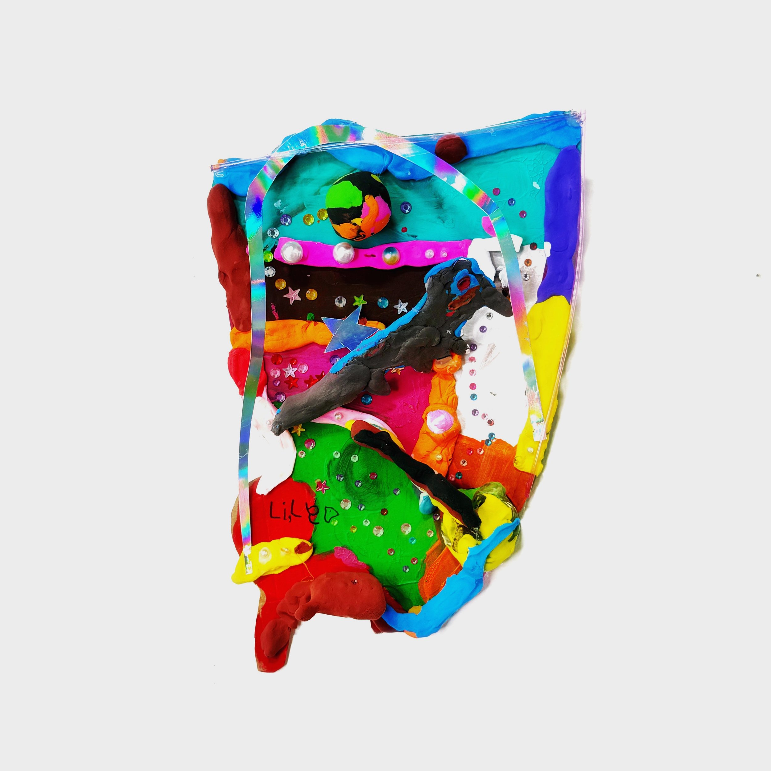 Leone Li - Rainbow maze in the space,you go this way