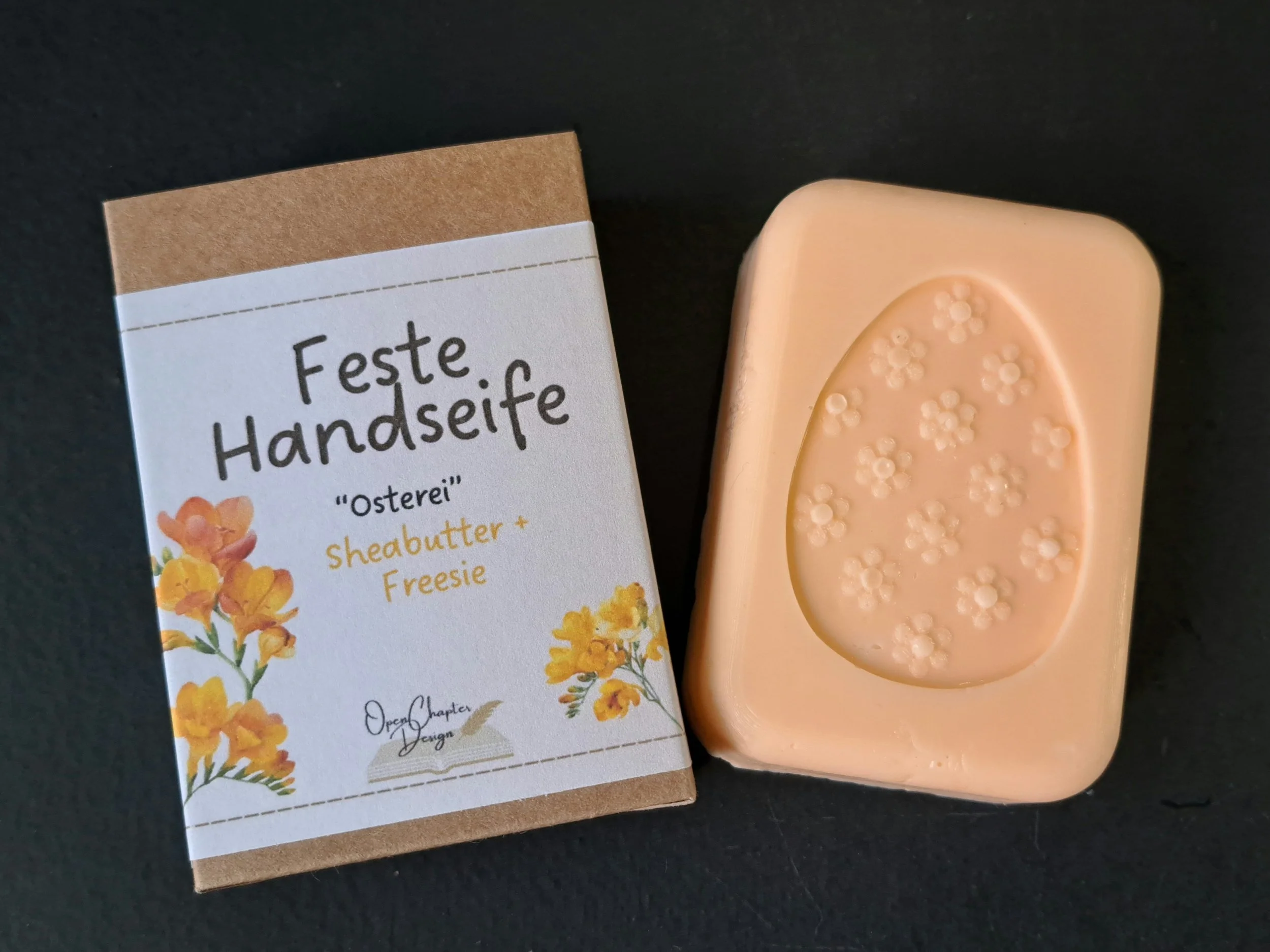 feste Handseife Freesie in Form "Osterei"