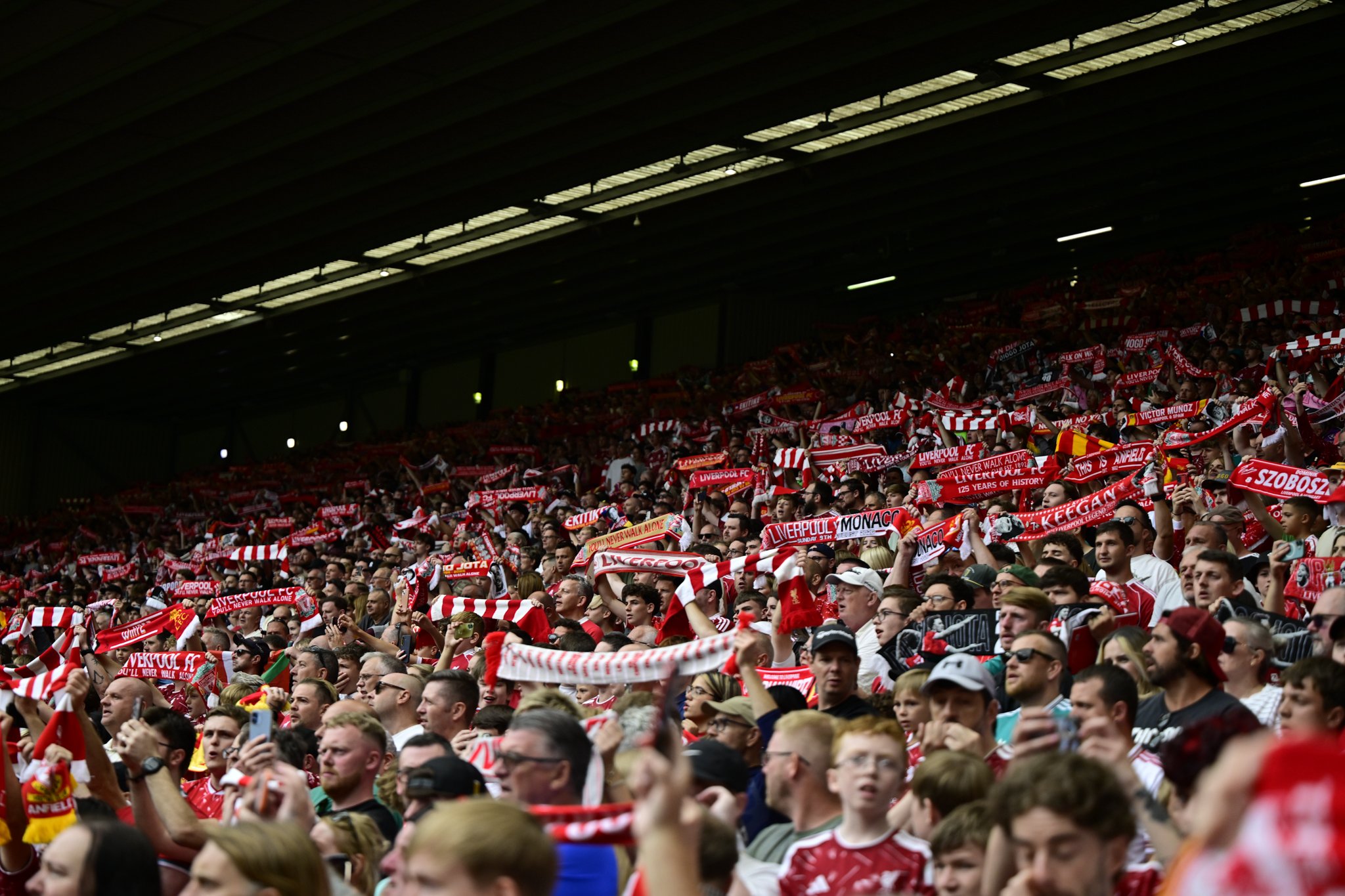 FIL LIVERPOOL MONACO 112.jpg