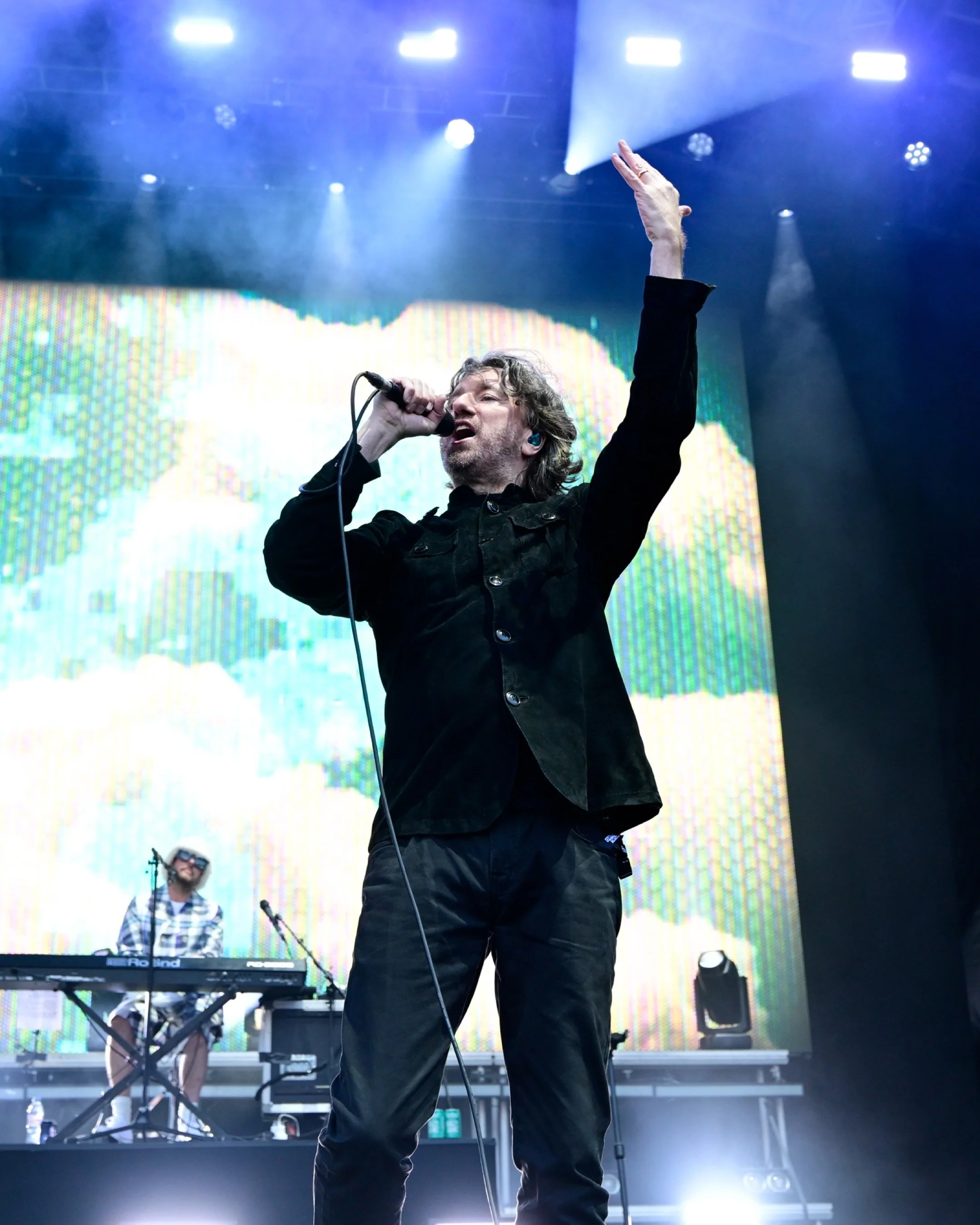 @embrace_band_official at their sold out show at @thepiecehall last night 🎸

A sold out show for the local lads 👏👏👏👏

A fantastic show from start to finish and can&rsquo;t wait til they come back to perform 😁

#shot for the amazing @wallofsound