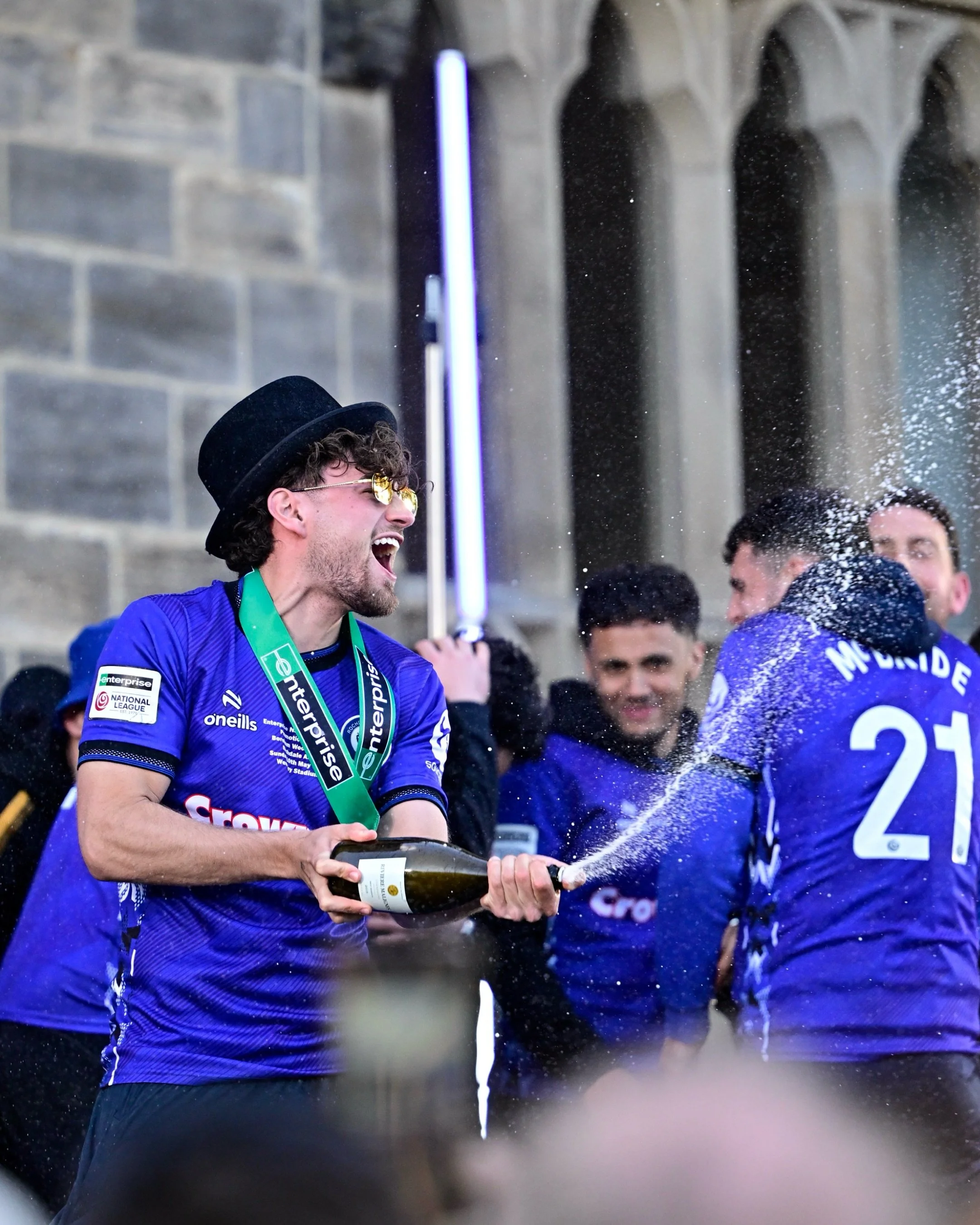 𝐑𝐎𝐂𝐇𝐃𝐀𝐋𝐄&rsquo;𝐒 𝐏𝐑𝐎𝐌𝐎𝐓𝐈𝐎𝐍 𝐏𝐀𝐑𝐓𝐘 🎉🏆📸

@officiallydale thank you for having me down 👏

#rochdaleafc #promotionparty #daznfootball #nationaleague #leaguetwo