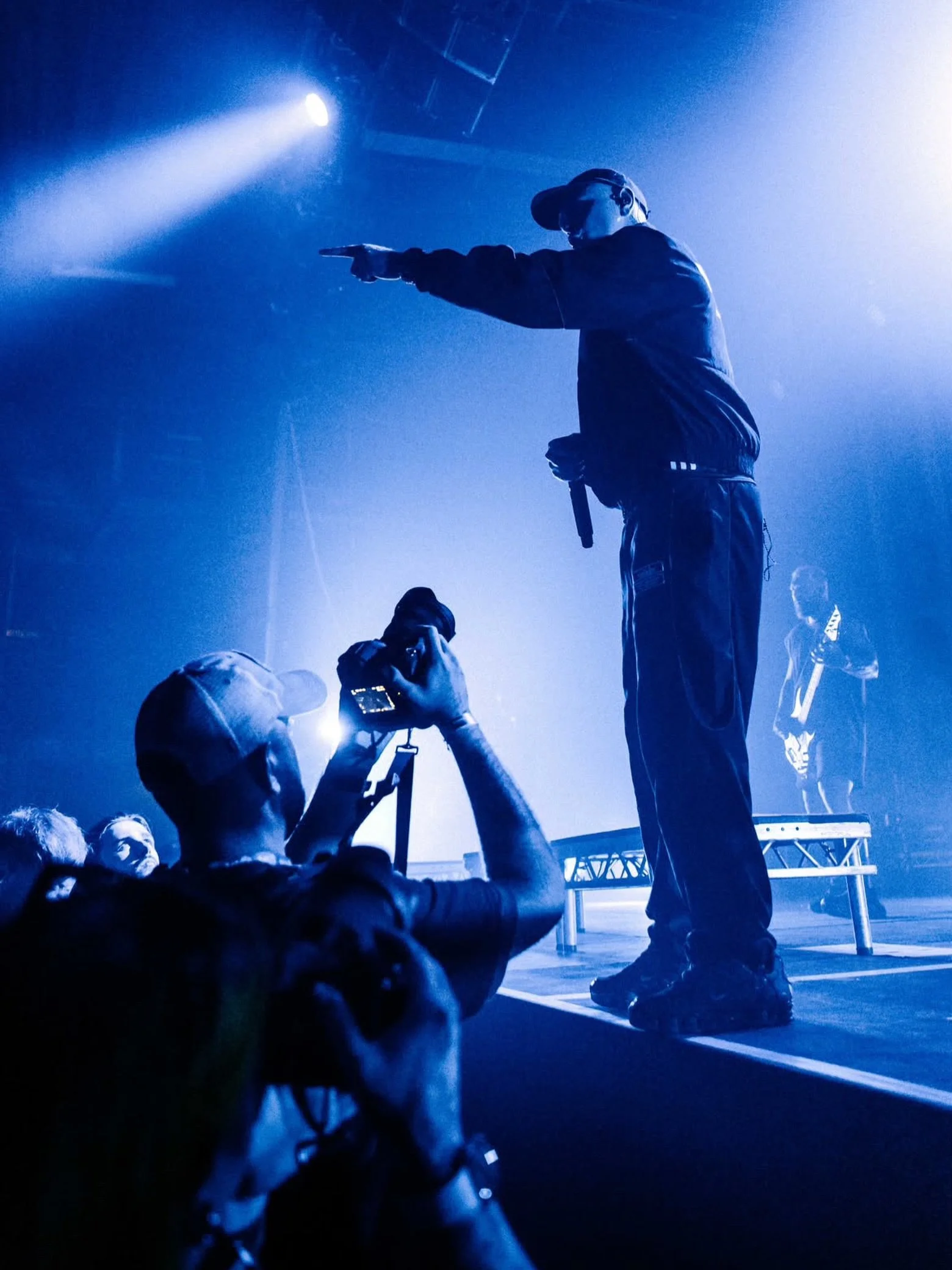 BTS from @thyartinstagram from @rdrfestival 

Thank you to @jessrphoto_ for this sick image 🔥🔥🔥📸

#thyartismurder #radarfest