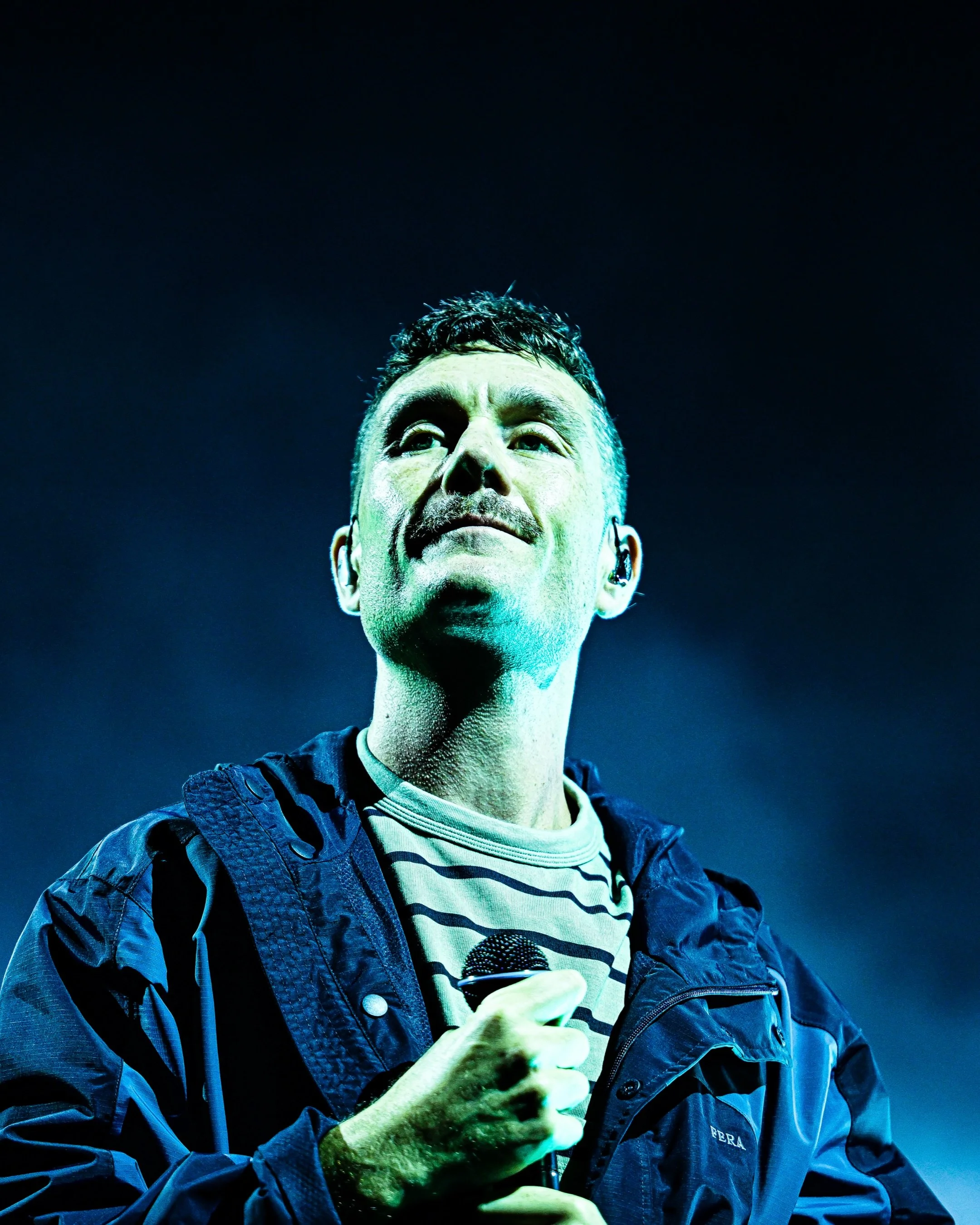 Bastille Live at @thepiecehall last night 😮&zwj;💨🔥📸

@bastilledan @woodybangsthedrums @kjesimmons @williamfarquarson 

What a fantastic show to conclude the amazing Piecehall music line up for 2026 

A big thank you to @rhodesmedia for an amazing