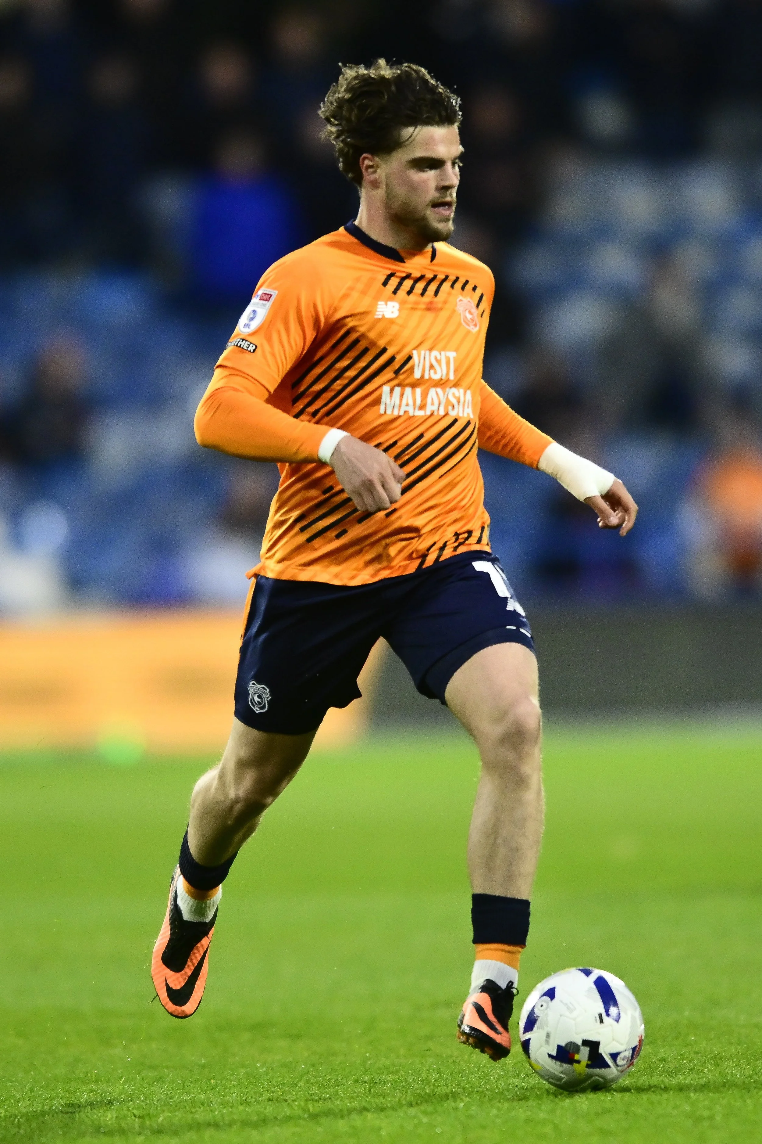 FIL HUDDERSFIELD CARDIFF 075.jpg