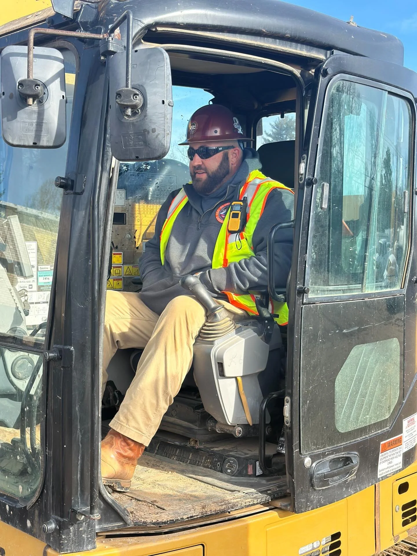 ❄️💧 Tough Conditions, Solid Results! 💪

Freezing temps and wet weather won&rsquo;t slow down the ZC Grading &amp; Land Management crew. This week we&rsquo;ve been setting manholes and installing reinforced concrete pipe (RCP) in some of the harshes