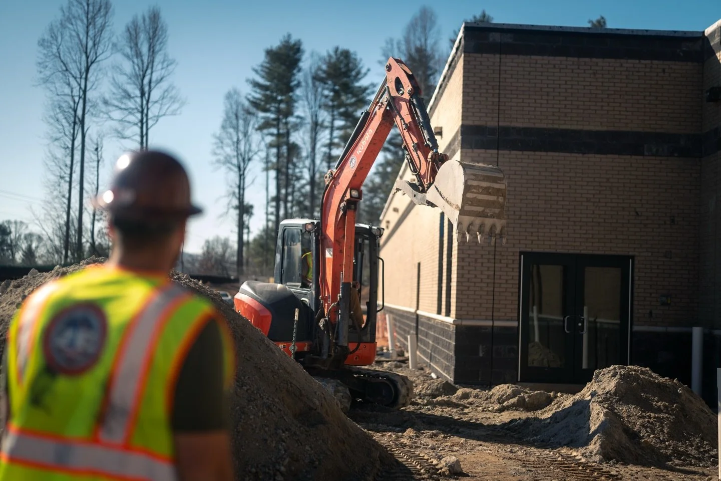 Work doesn&rsquo;t stop just because it&rsquo;s tough.
This is what progress looks like in Flat Rock, NC.

Our crew is out here putting in real work on the Army Reserve Center &mdash; early mornings, long days, and attention to detail every step of t