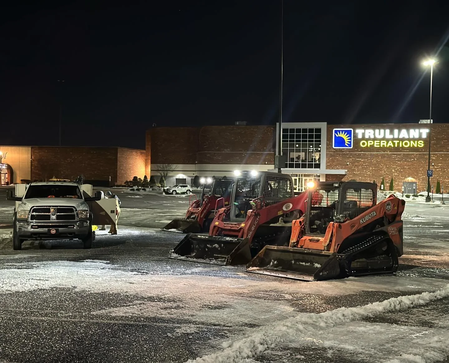 Over 72 hours into #Fern and we&rsquo;re still going strong. We&rsquo;re incredibly grateful for the overwhelming support and everyone who has reached out. We&rsquo;ll be restocking salt Thursday morning and will keep at it until the job is done. If 