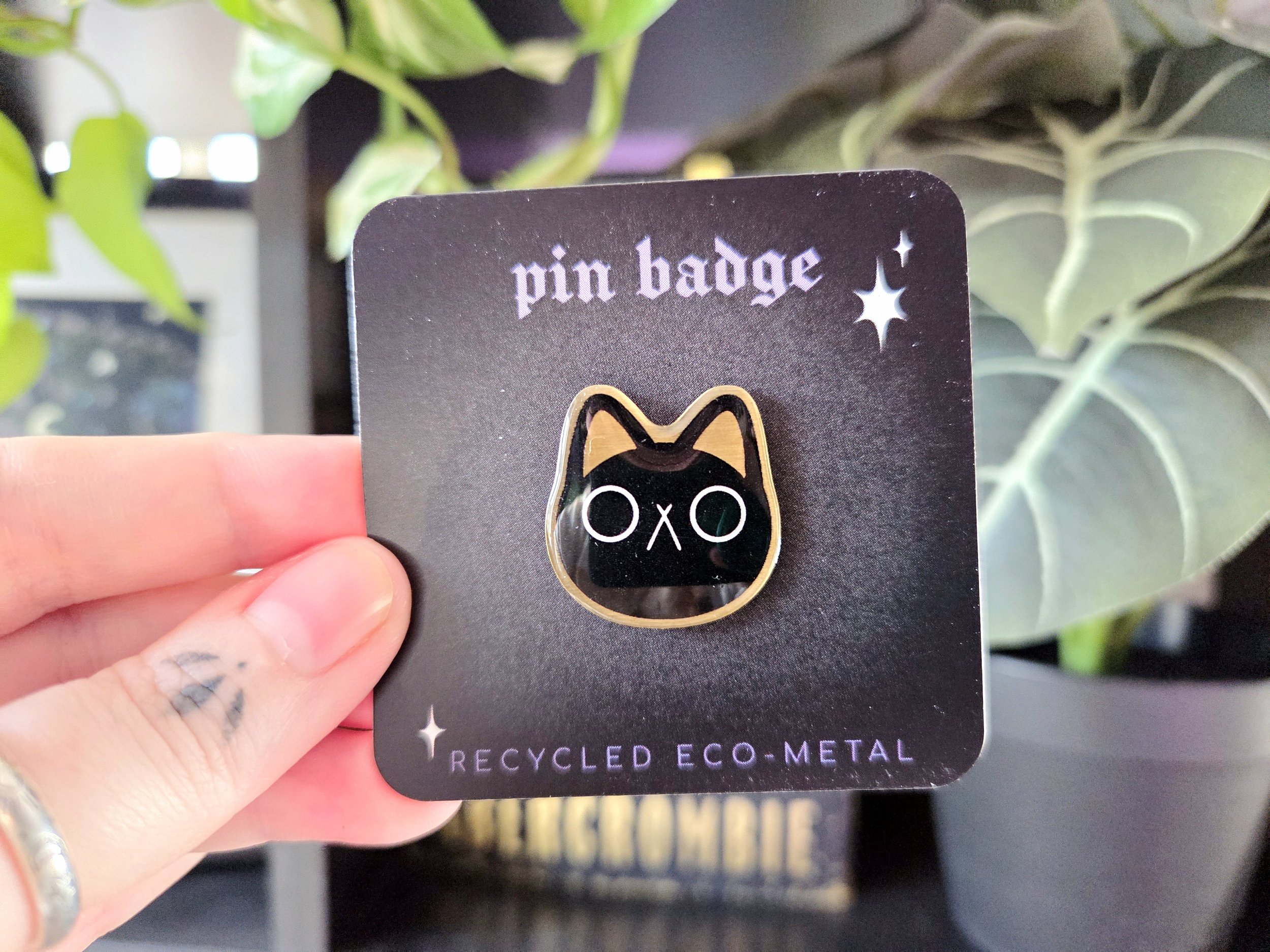 Black Cat Metal Pin