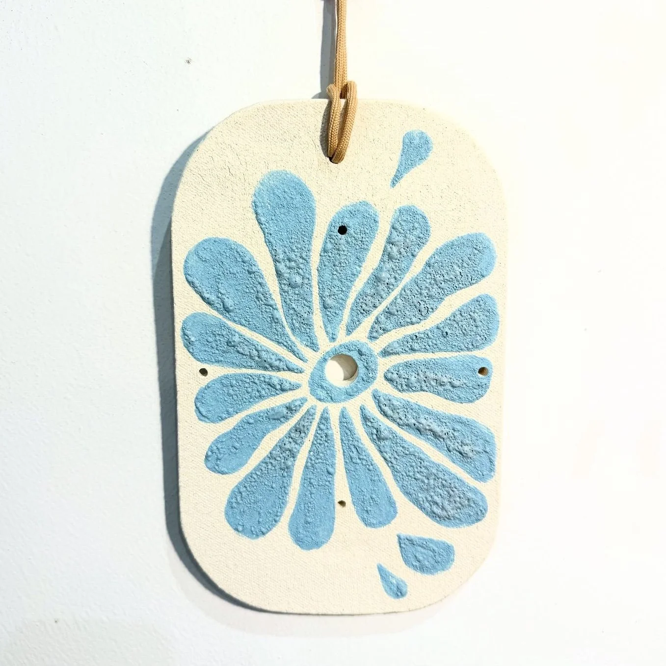 Suspend 懸生 - Carefree Bloom 怠