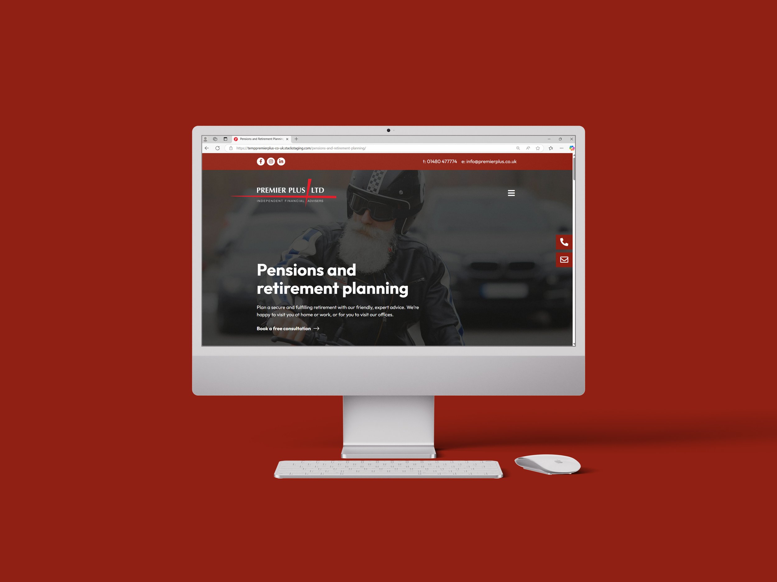 Golf ball and golf club on Cambridge golf course