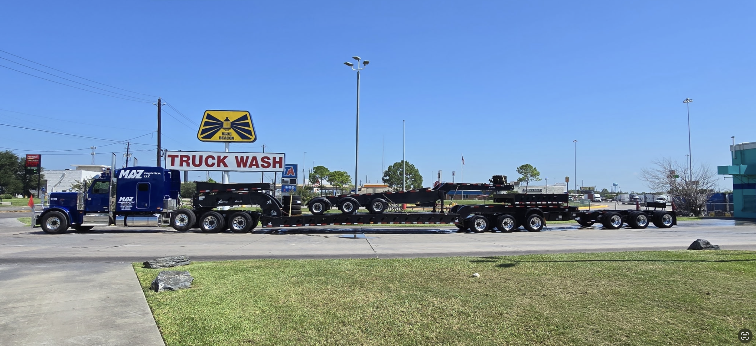 2016 XL Specialized 85-Ton Lowboy Trailer