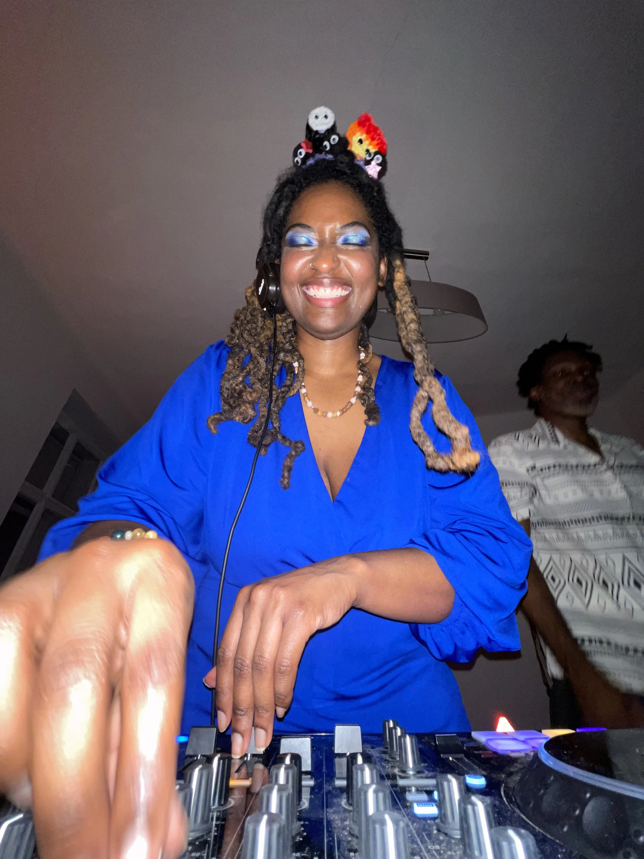 MZTAY Set at Fundraiser for WohnVerein 