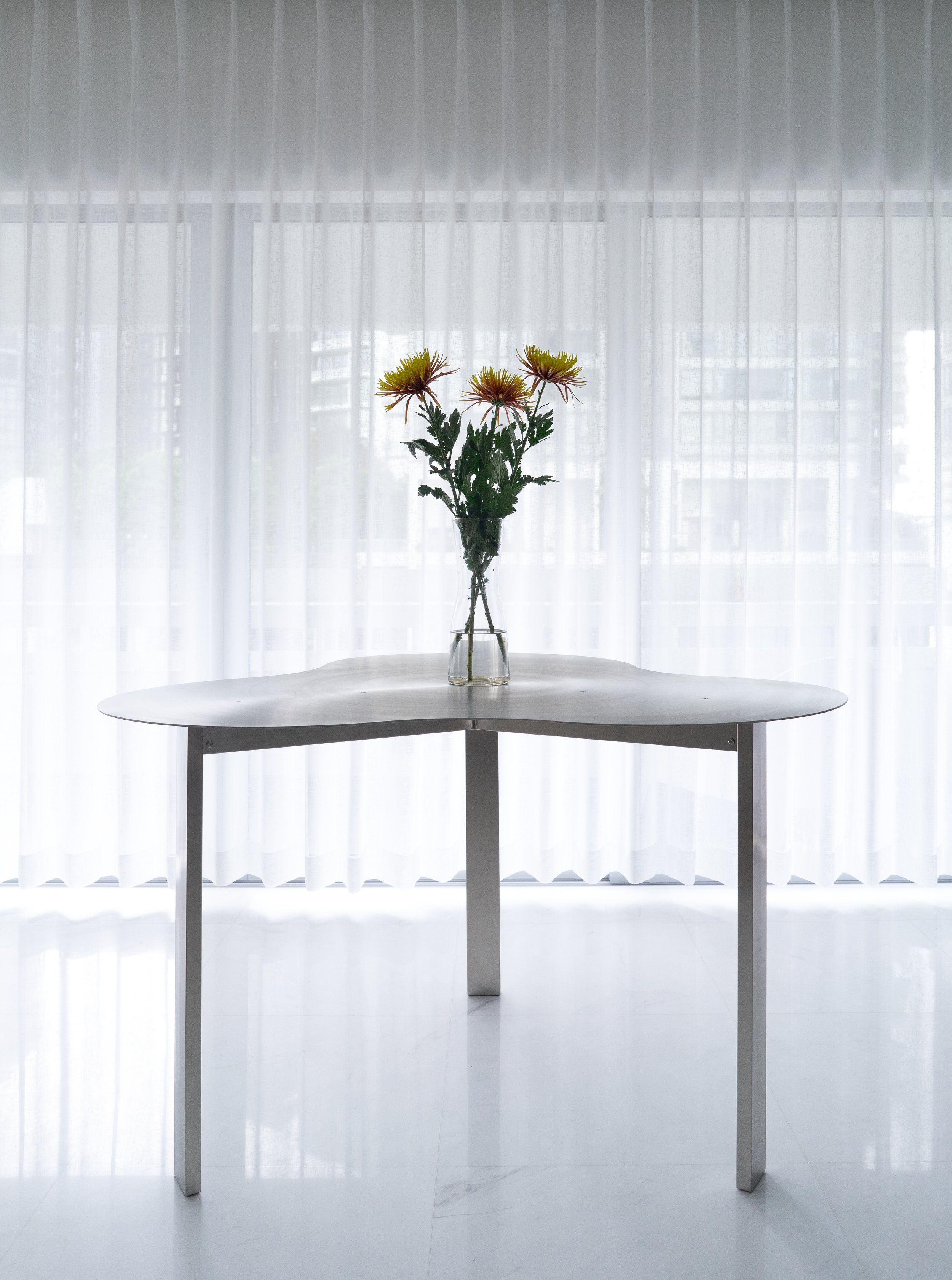 Studio Sanshou_Dot Com Table.jpg