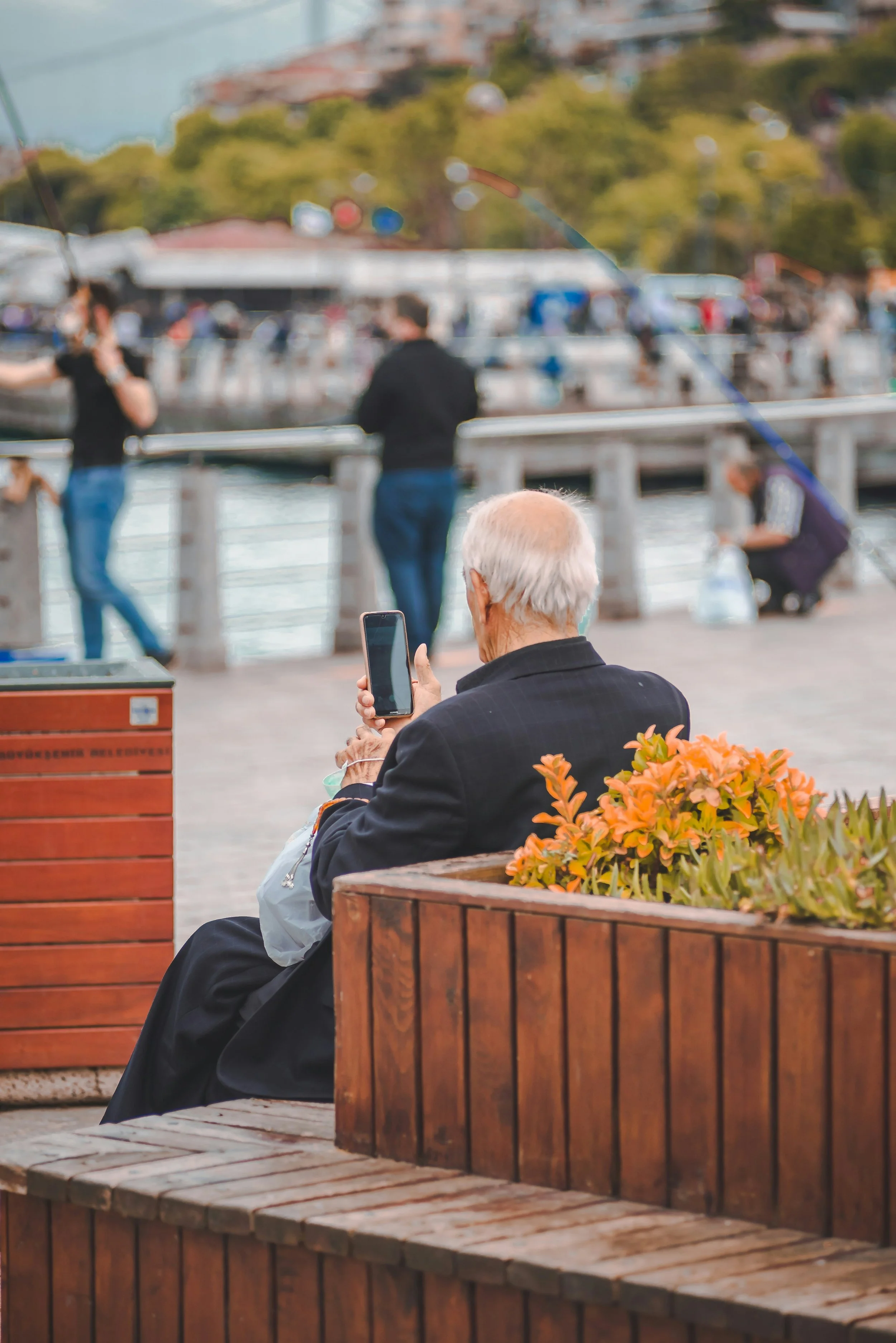 A Guide to siri for older adults