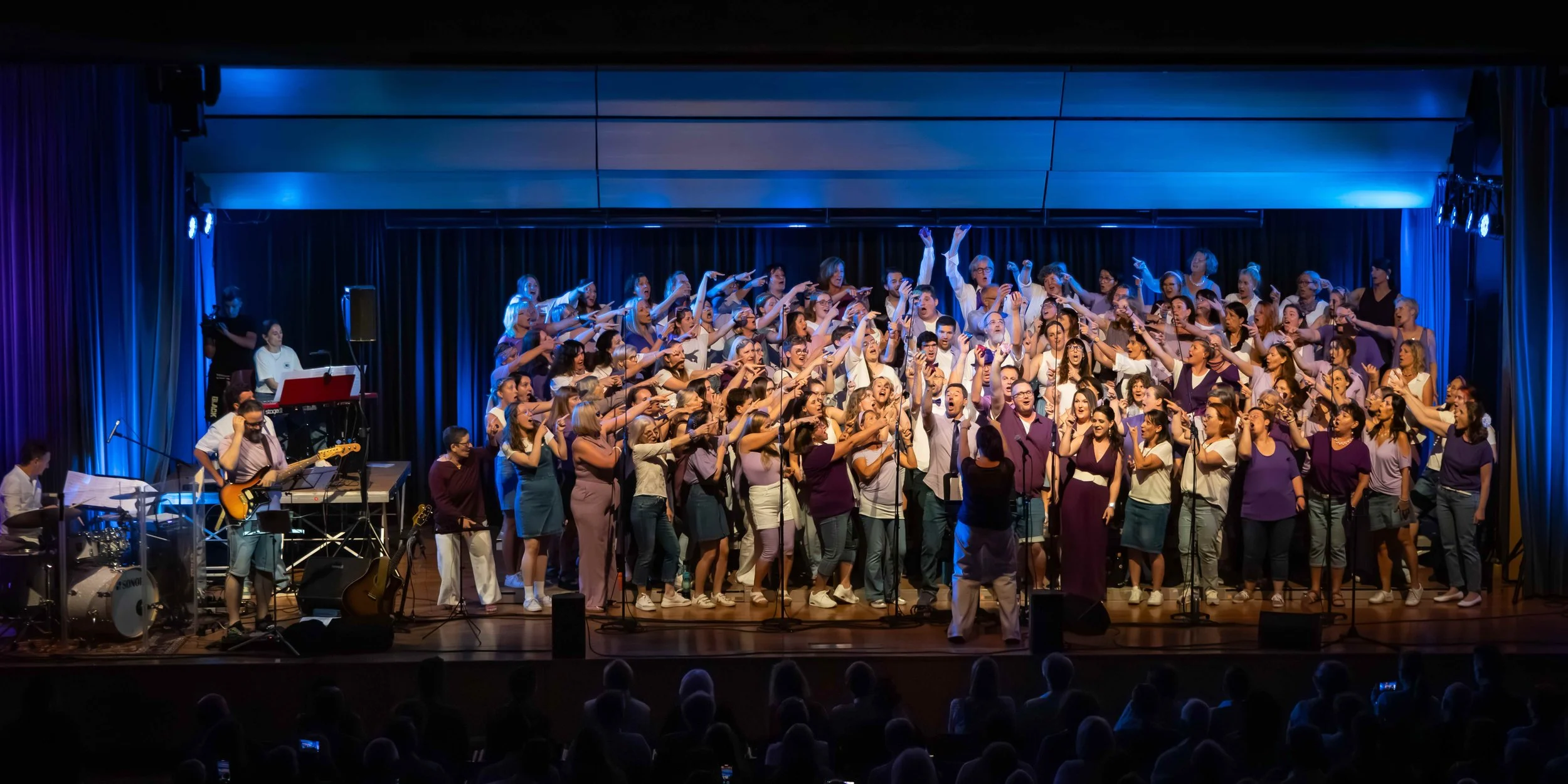 2025-06-17 United Voices - Konzert Linz - NOTR9050-Verbessert-RR-4.jpg