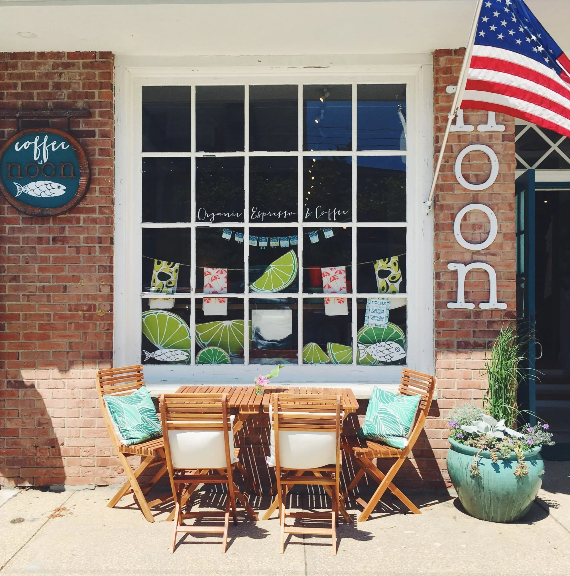 Noon- Coffee, Art, Interiors and More 