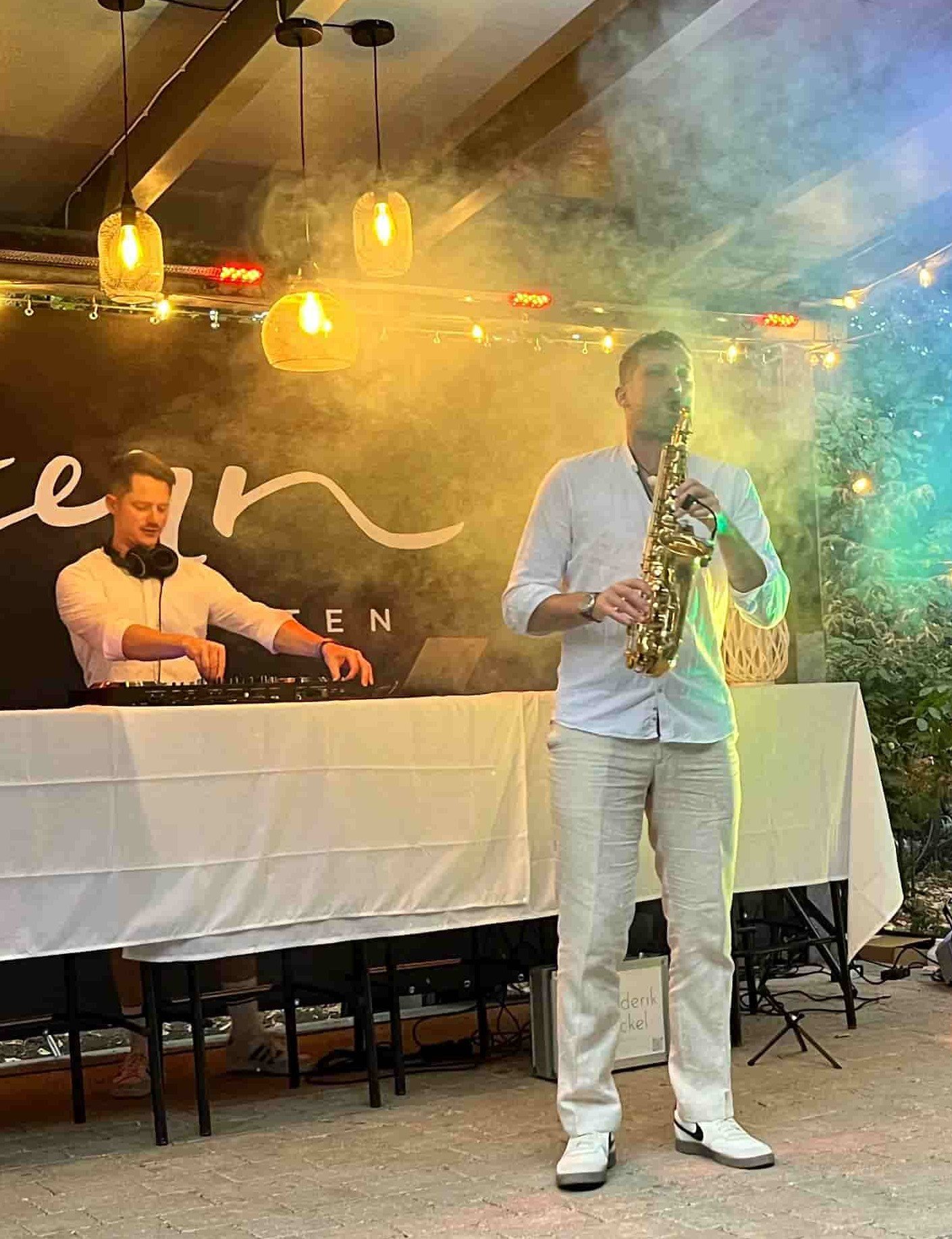 Frederik Saxofonist Heckel Nürnberg Hochzeit Weihnachtsfeier Firmenfeier Event-Musiker