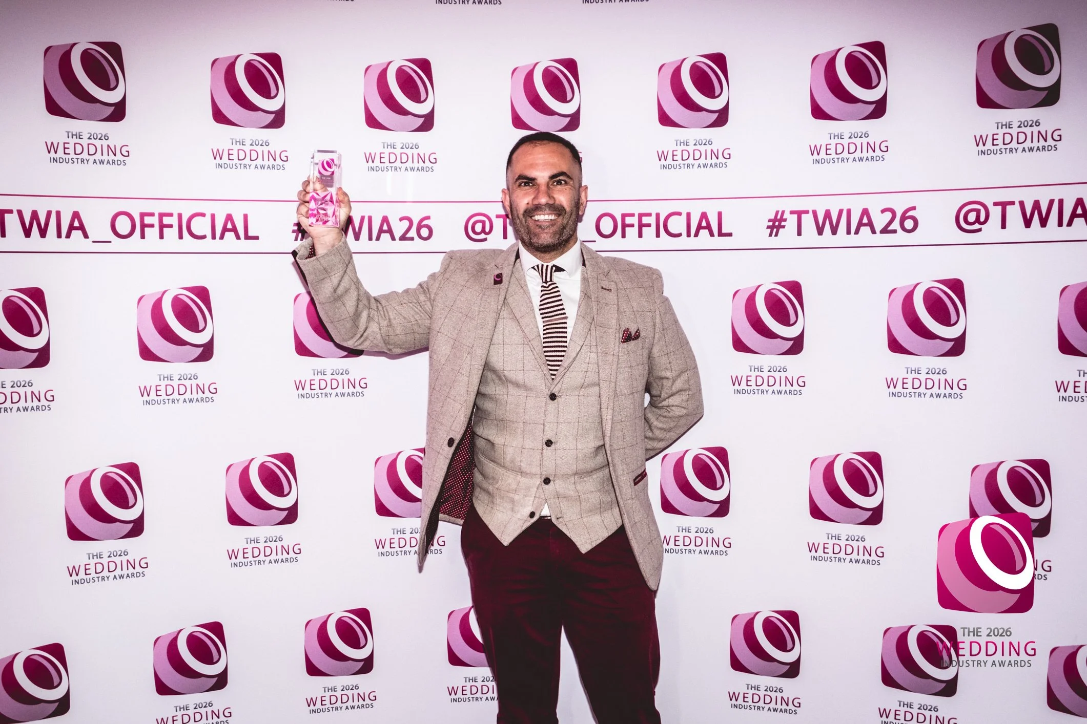 Award-Winning Wedding Magic: UK’s Best Wedding Magician 2025