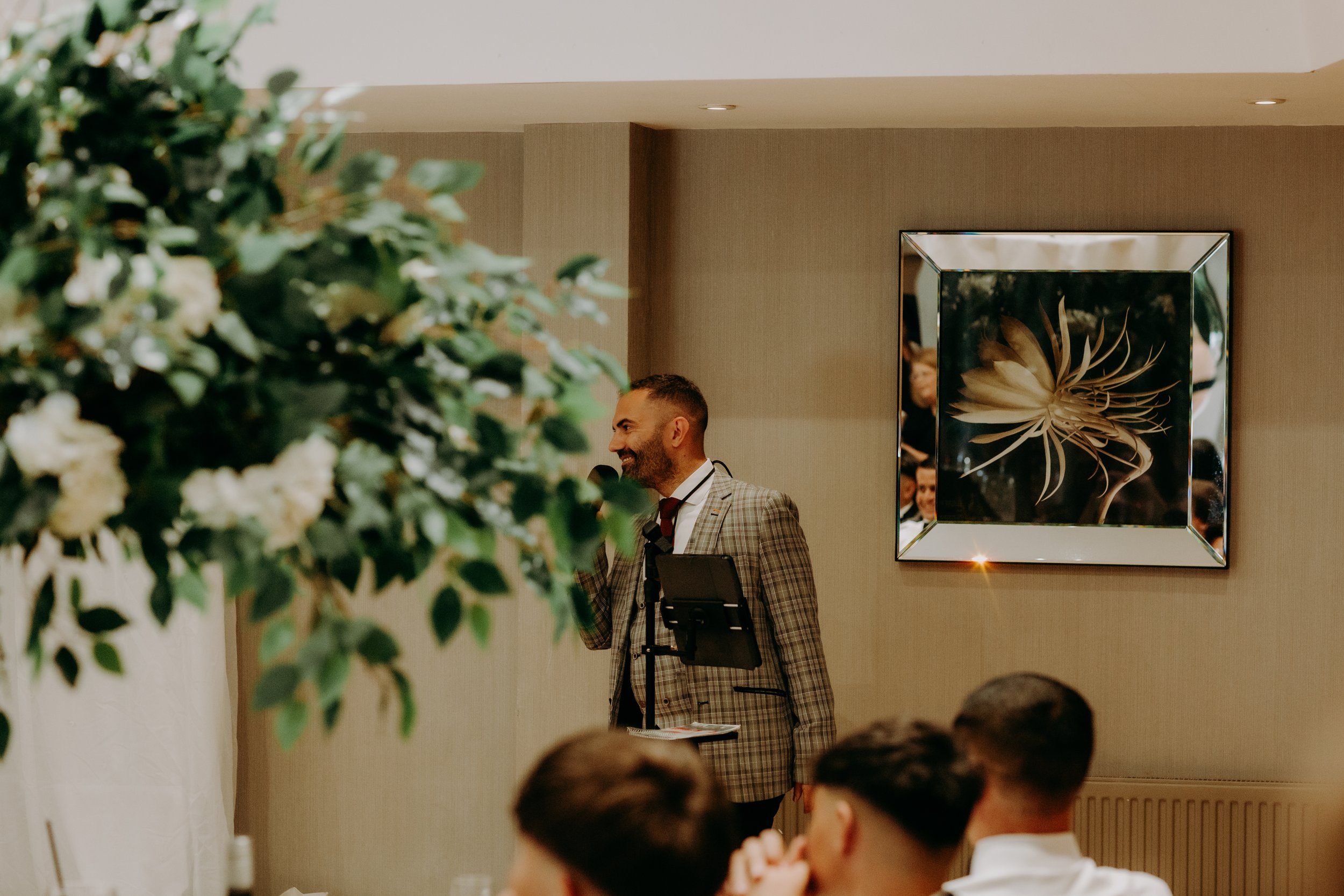 Modern wedding hosting during wedding breakfast