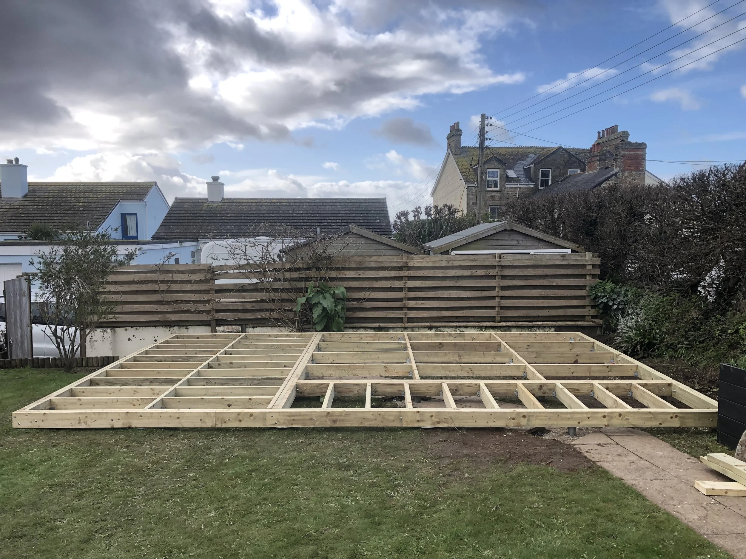 Groundscrew Solutions_gallery_timber bases 8.jpeg