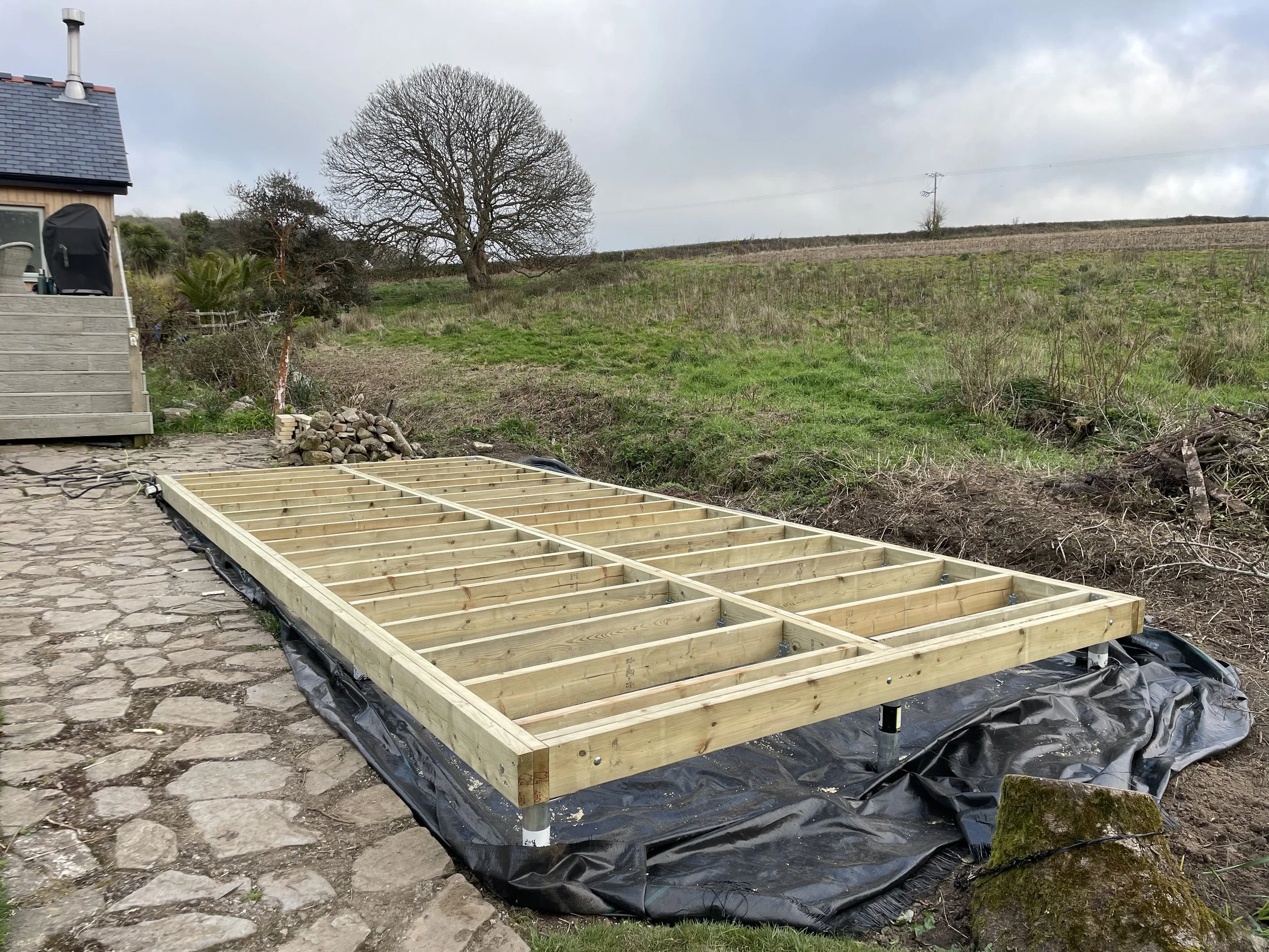 Groundscrew Solutions_gallery_timber bases 15.jpeg