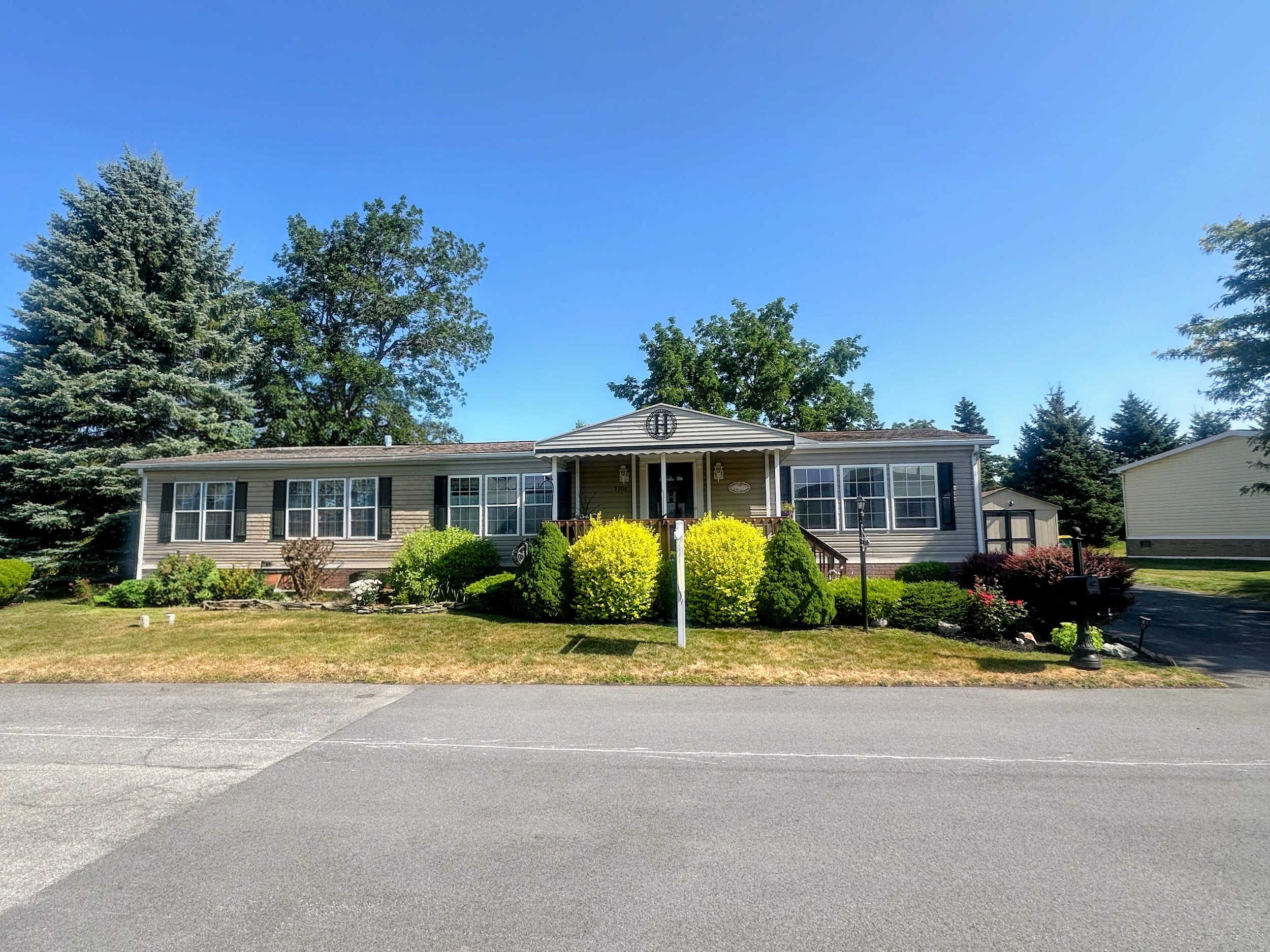 9908 Grantham Ct, $209,900 - 2000