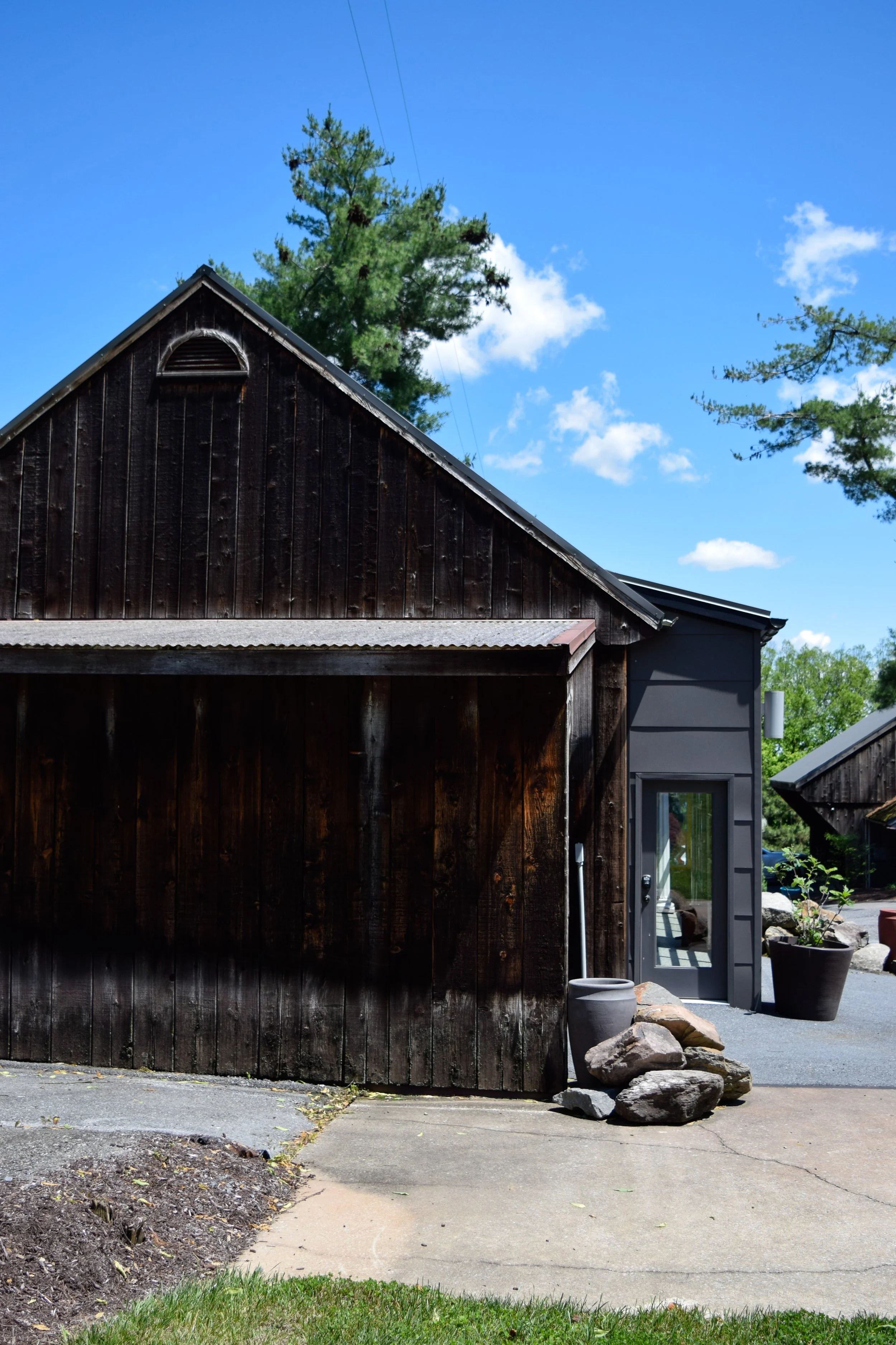 KeenerBarn.2.1.jpg