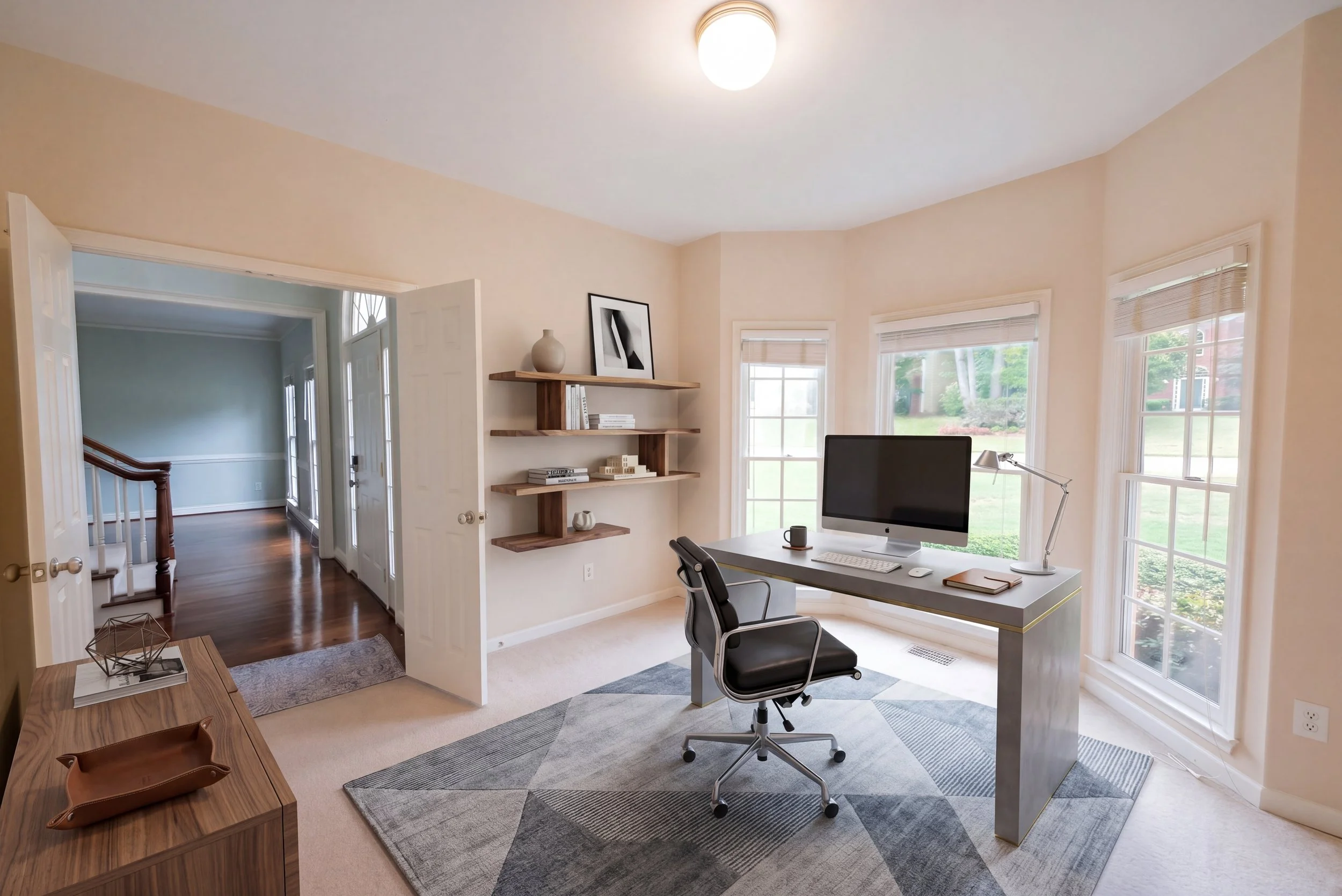 1055_whtrail_office1_staged.jpg