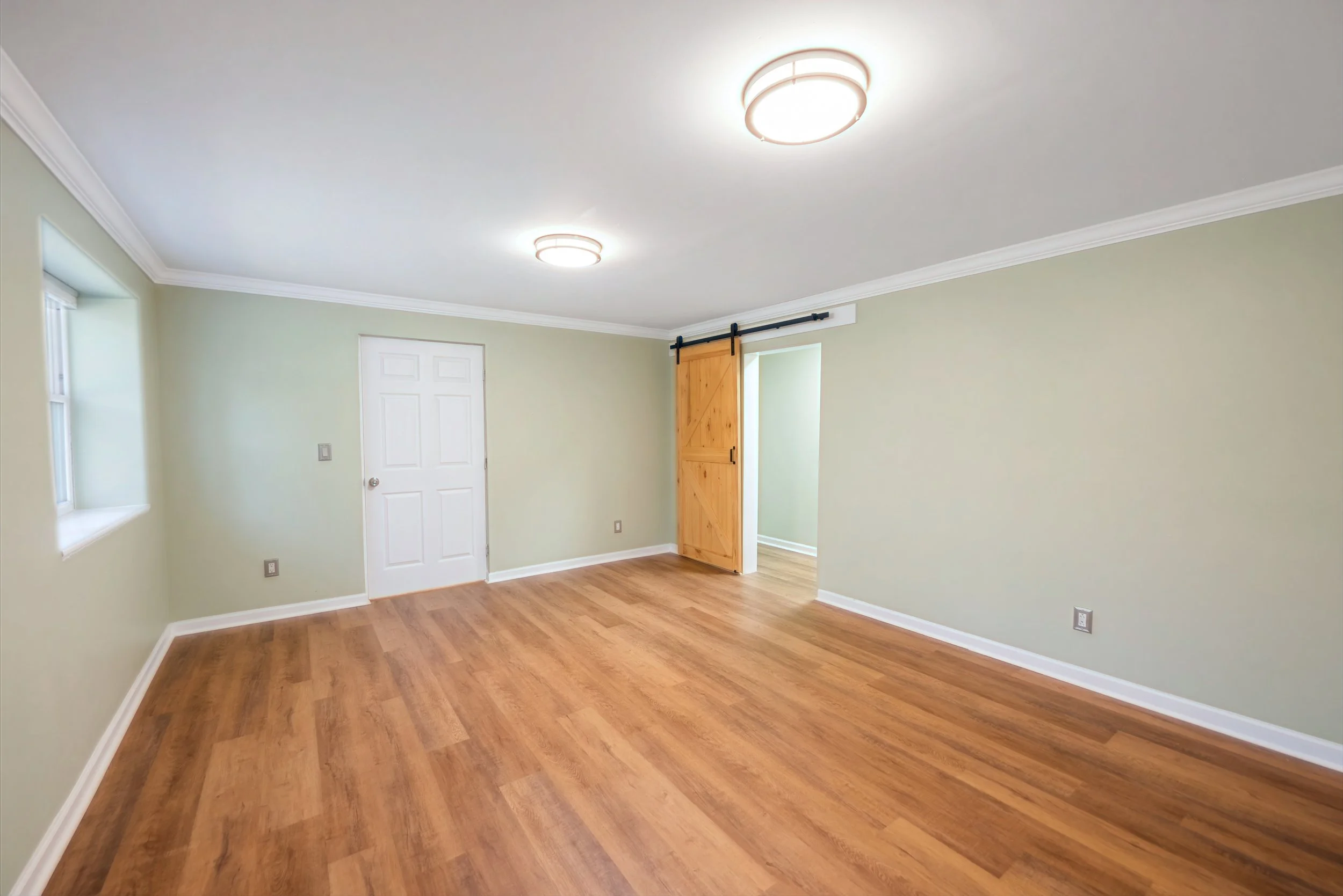 1055_whtrail_basement_bedroom_3.1.jpg