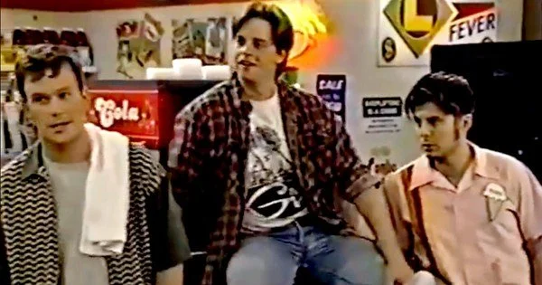 Clerks - Unaired TV Show (1995) Kevin Smith.jpg