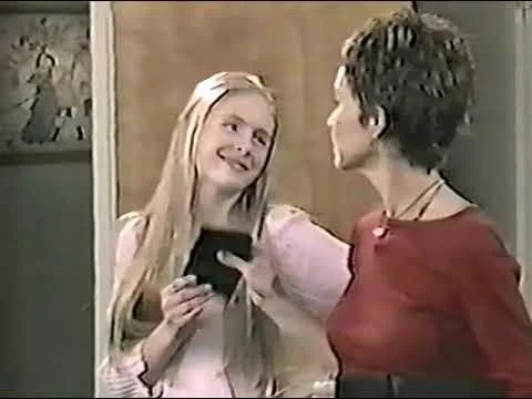Stuck In The Middle With You - Unaired Pilot (2003)