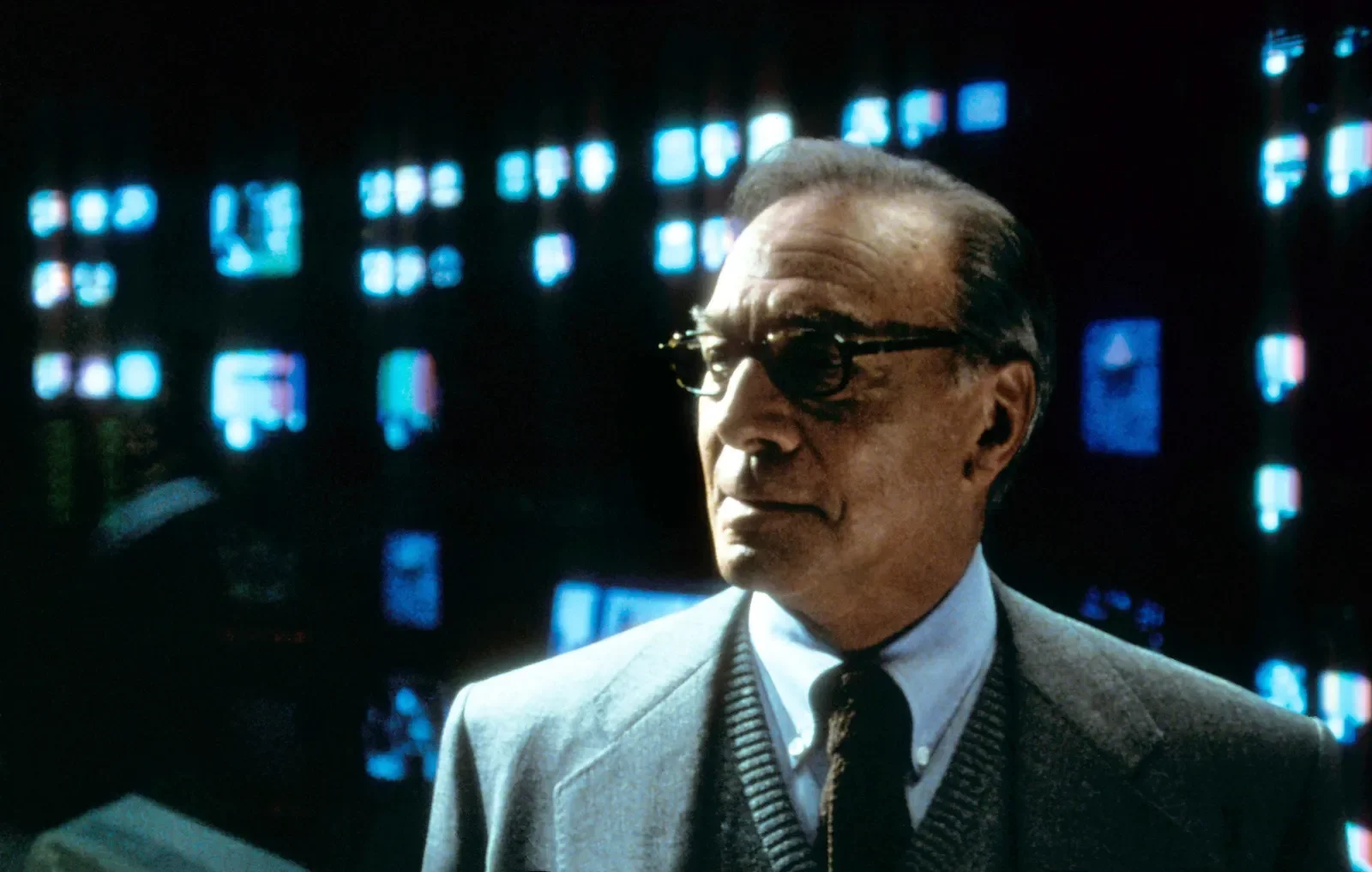 The Insider - Unaired TV Pilot (2000).webp