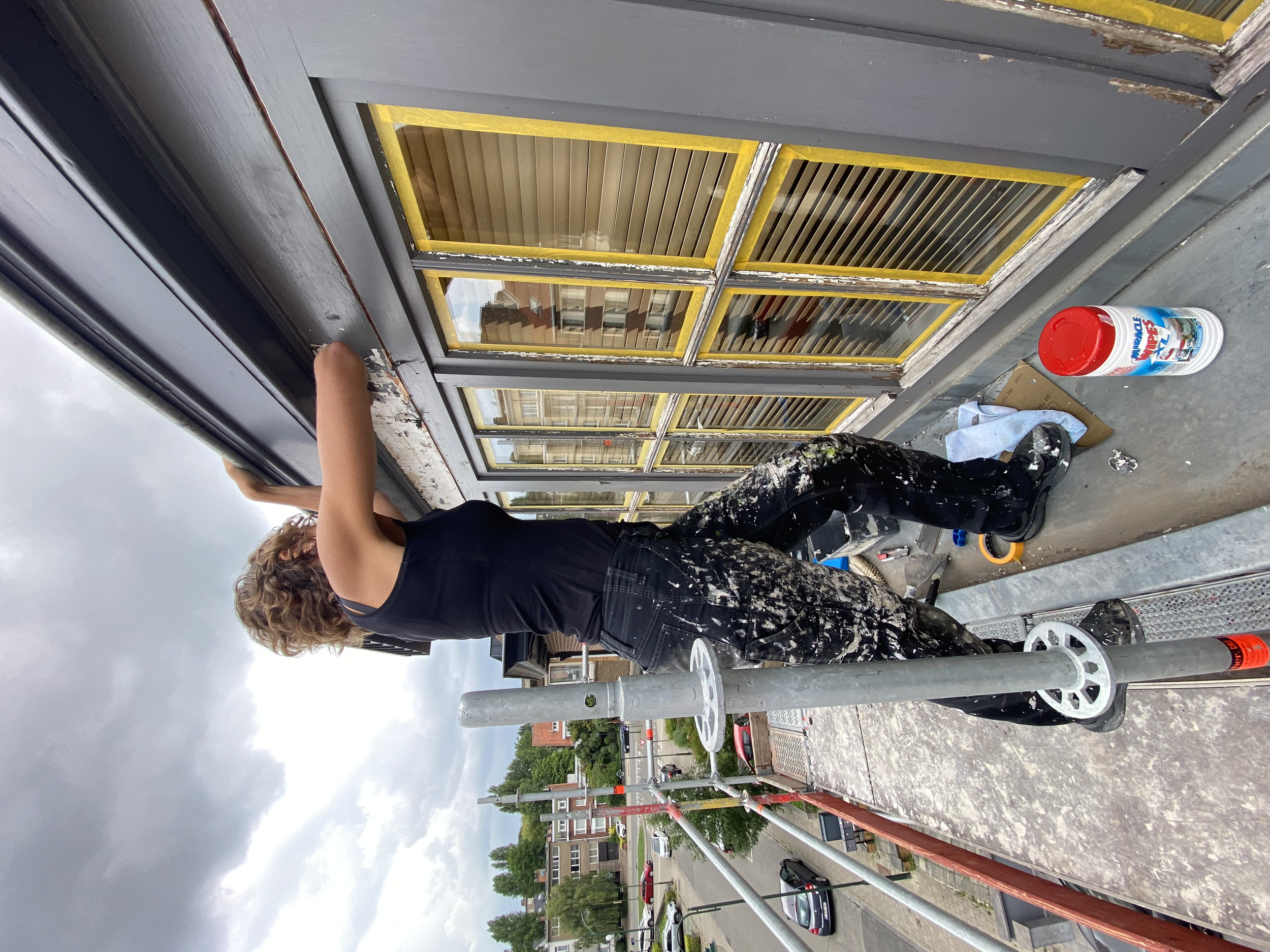 Paint'Off Instant, een product die de verf er afhaalt. 