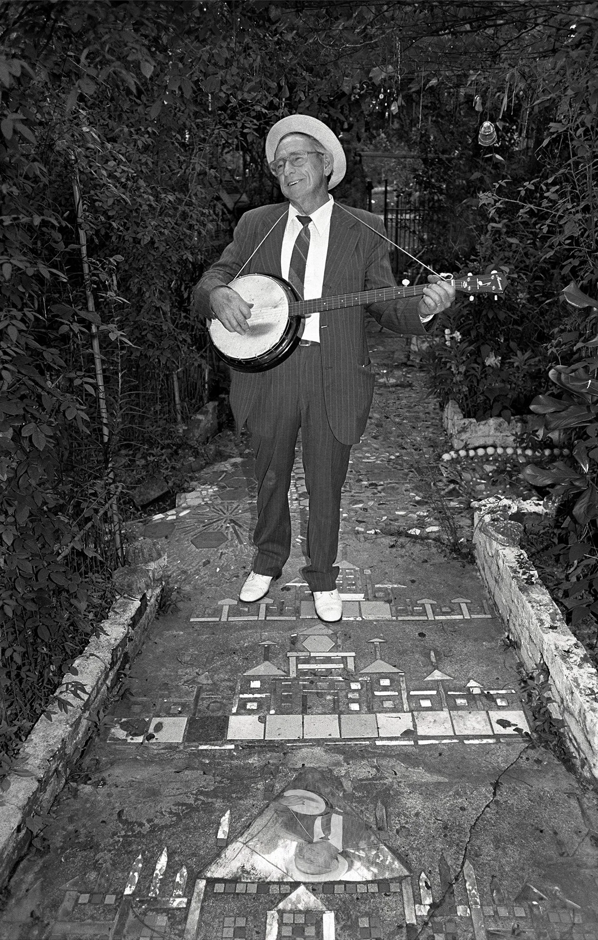 Rev Howard Finster-Paradise Garden Walk.jpg
